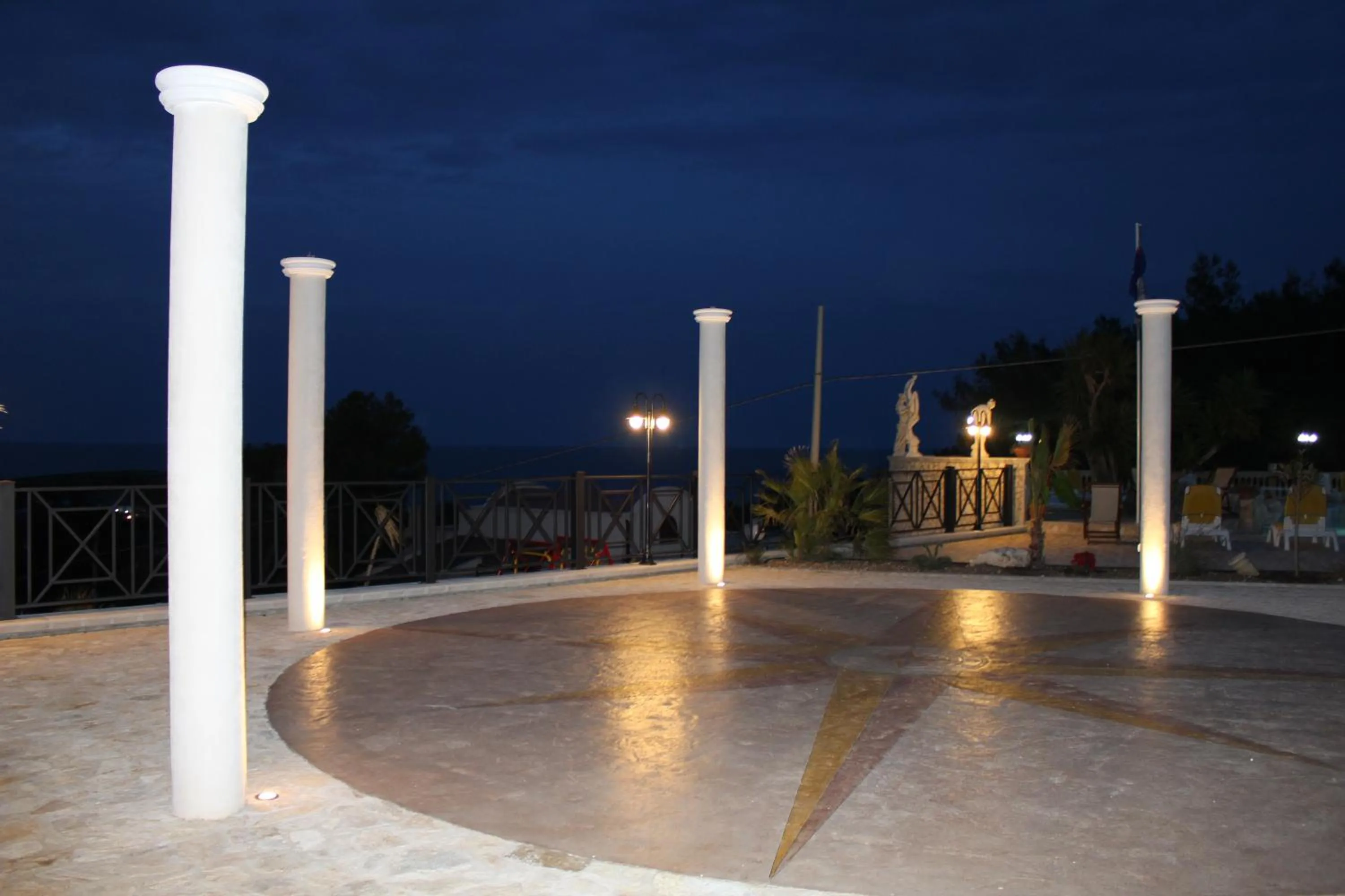 Nightclub / DJ in Villaggio Mascia