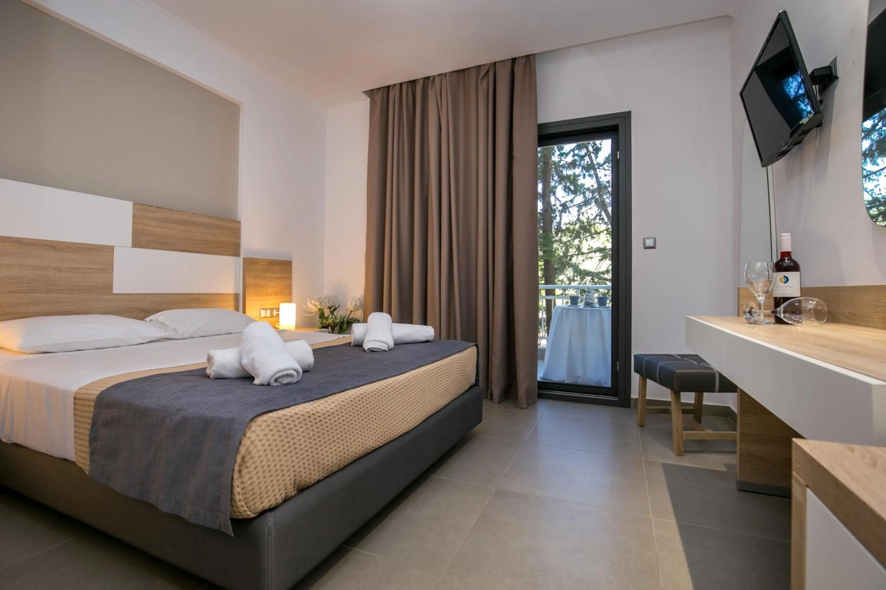 Bedroom, Bed in Astris Sun Hotel