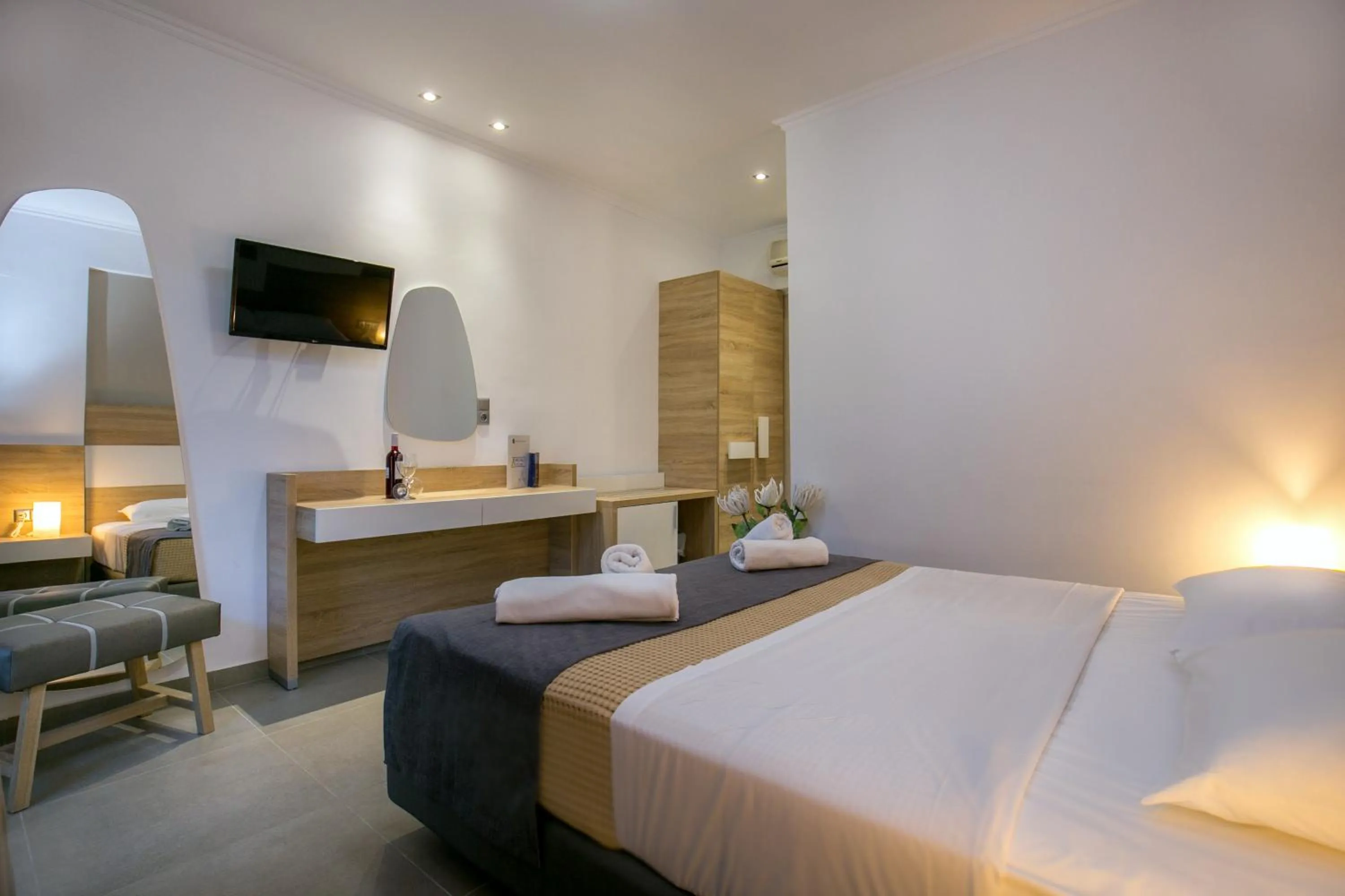 Bedroom, Bed in Astris Sun Hotel