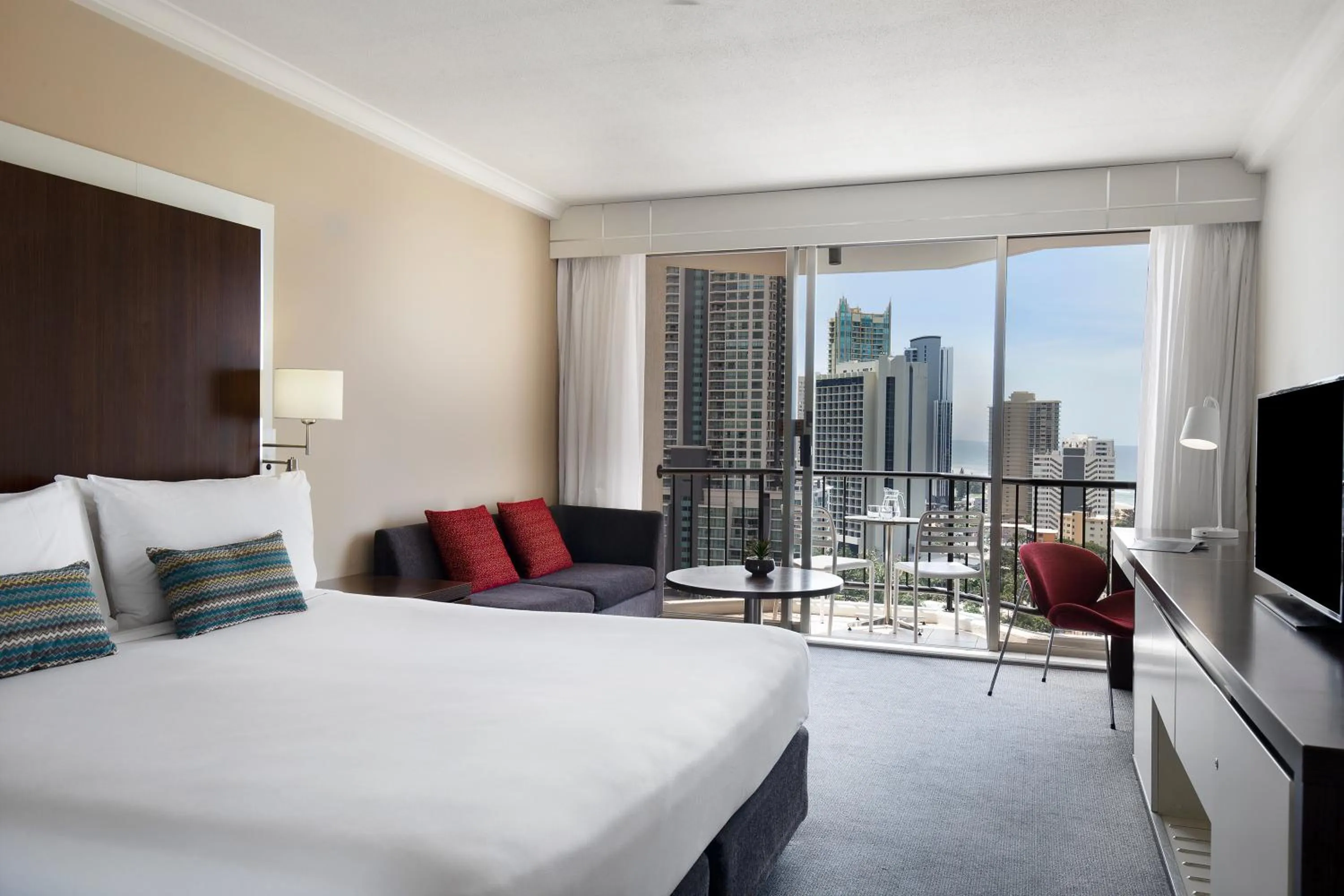 Balcony/Terrace, Bed in Mantra on View