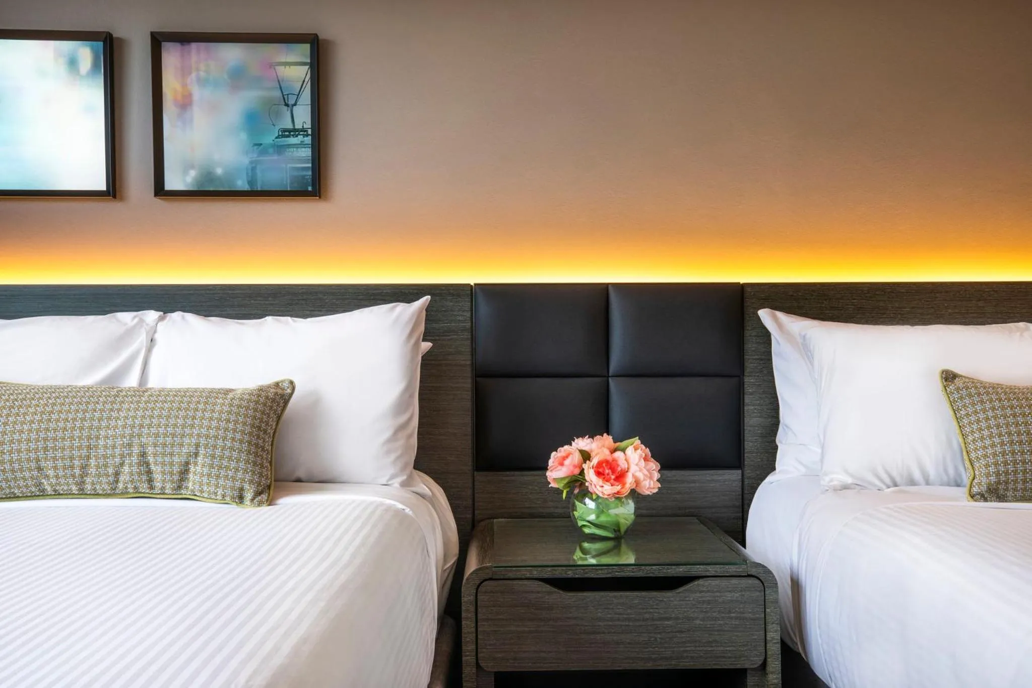 Photo of the whole room, Bed in Crowne Plaza Melbourne by IHG