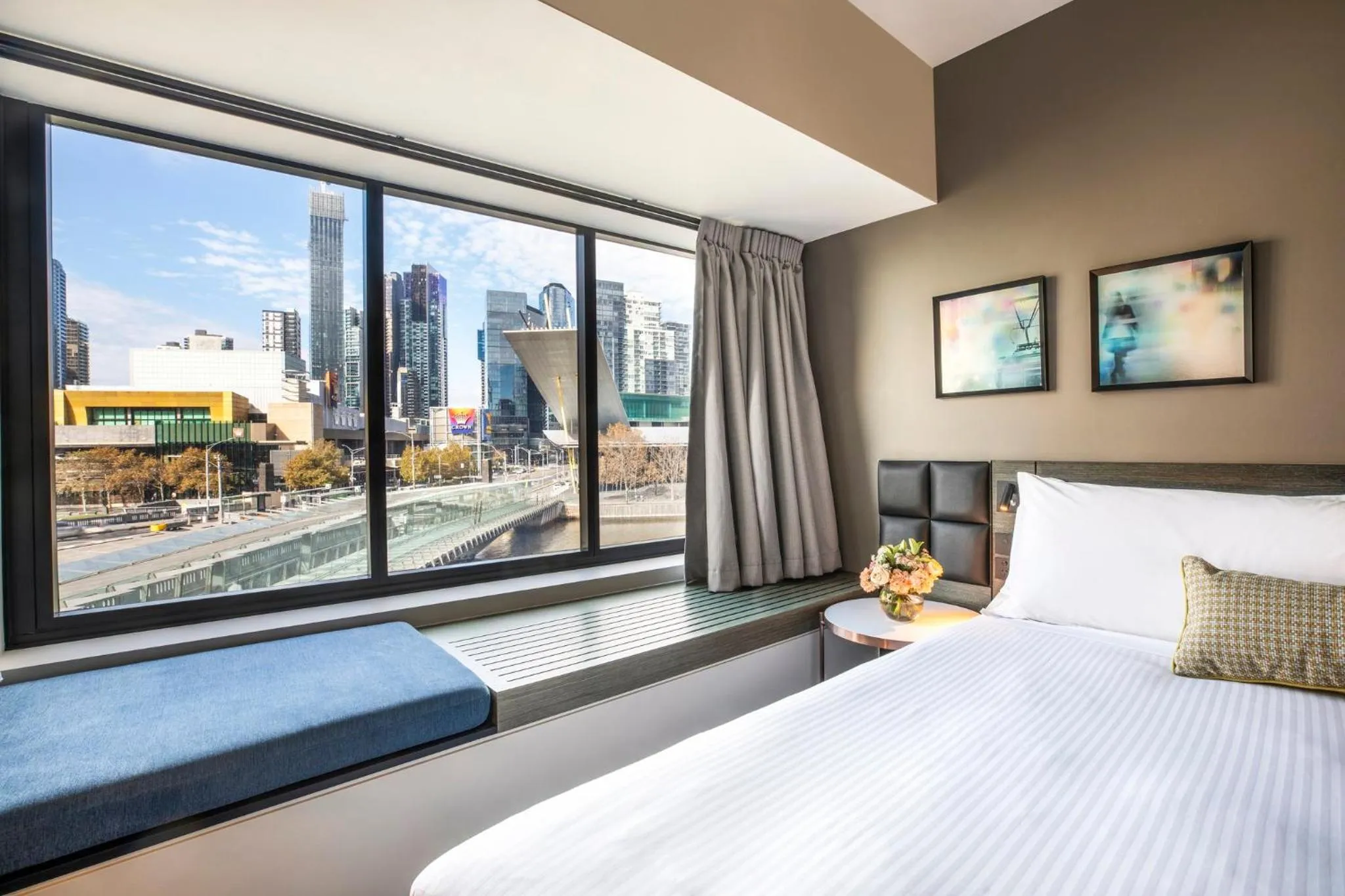Photo of the whole room, Bed in Crowne Plaza Melbourne by IHG