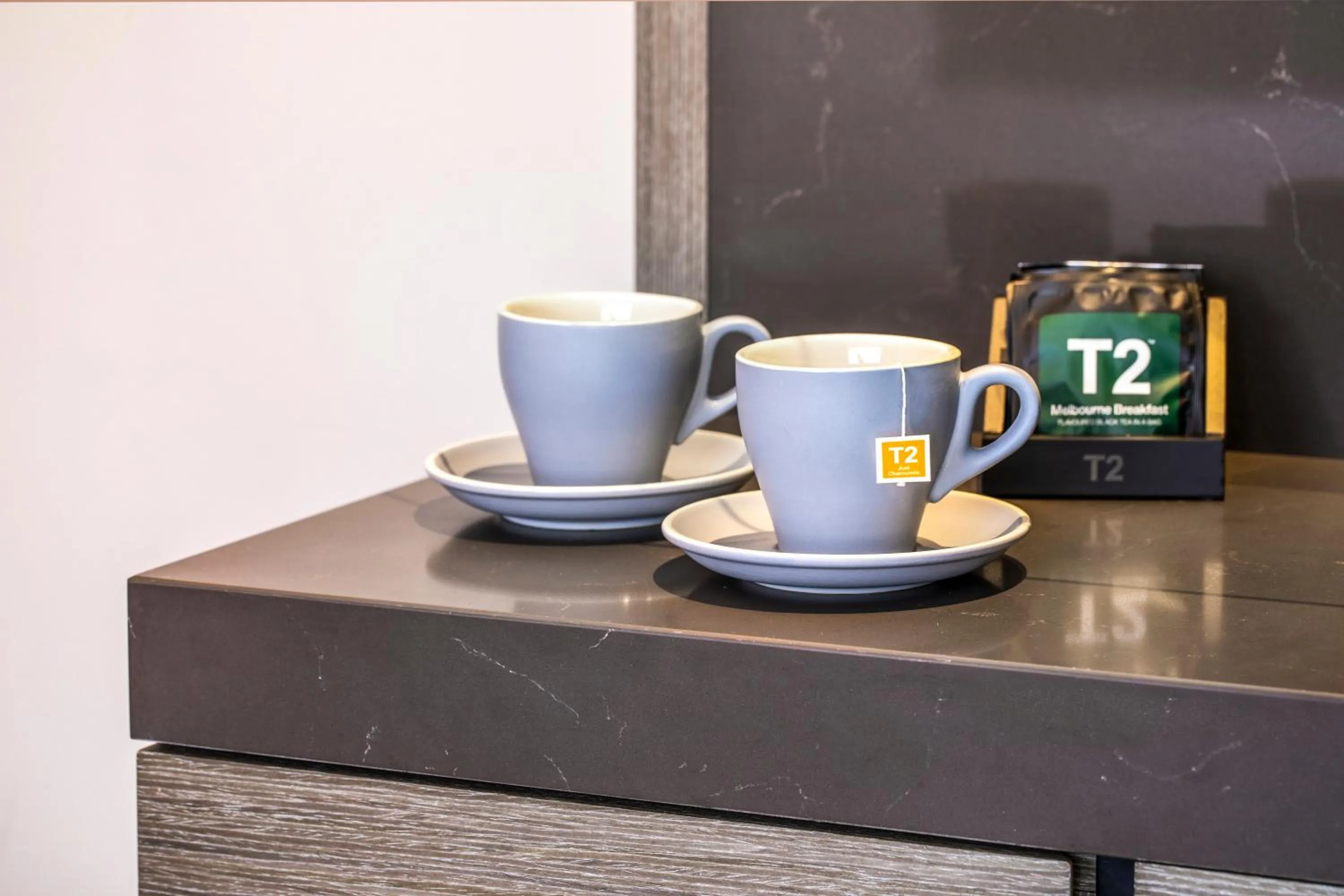 Coffee/tea facilities in Crowne Plaza Melbourne by IHG