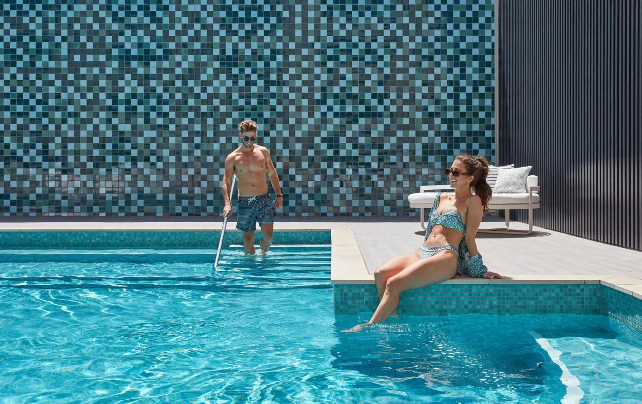 Swimming pool in Crowne Plaza Melbourne by IHG