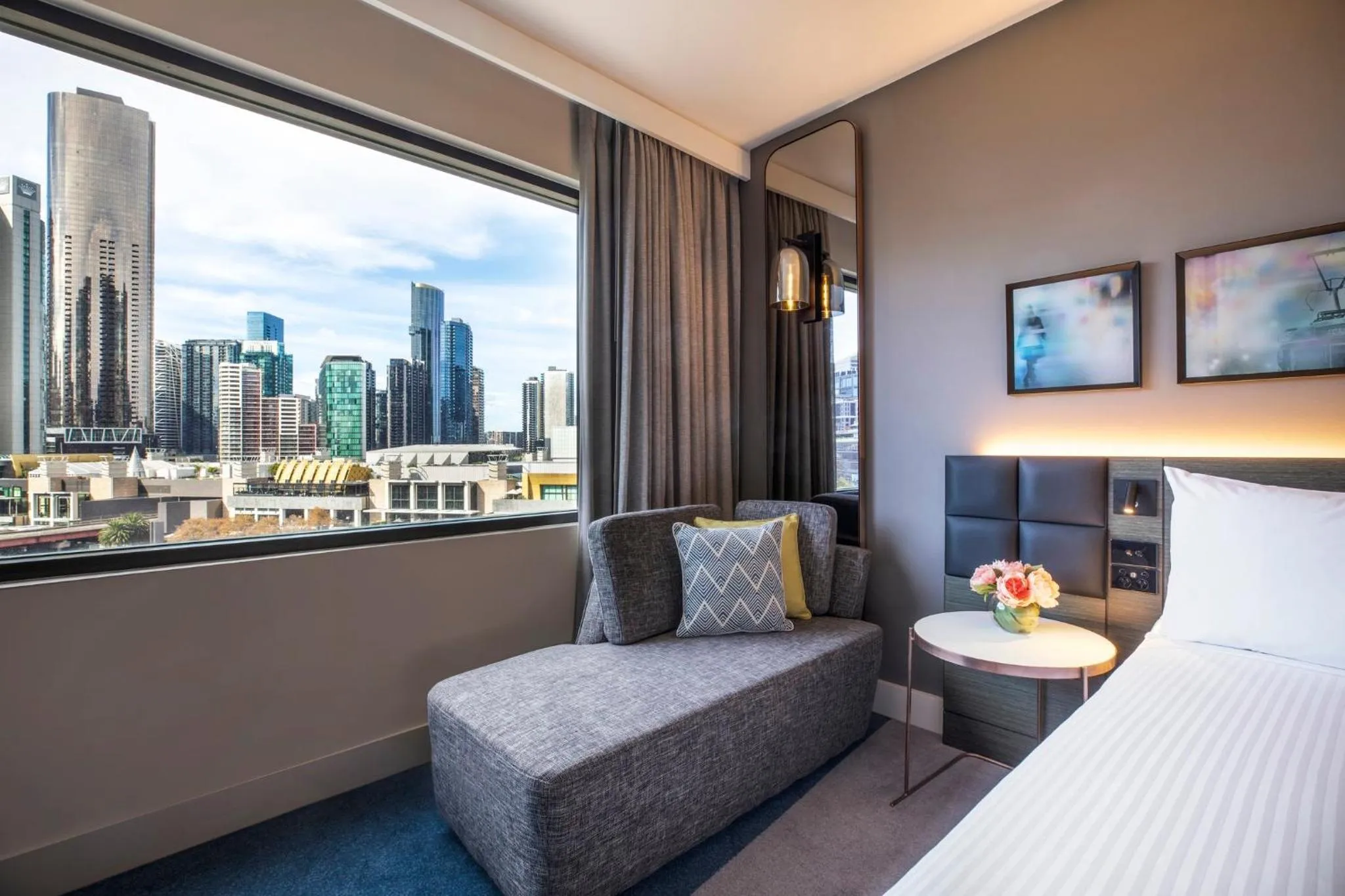 Photo of the whole room, Bed in Crowne Plaza Melbourne by IHG