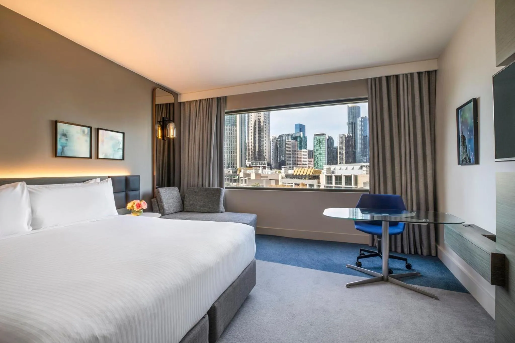 Photo of the whole room, Bed in Crowne Plaza Melbourne by IHG