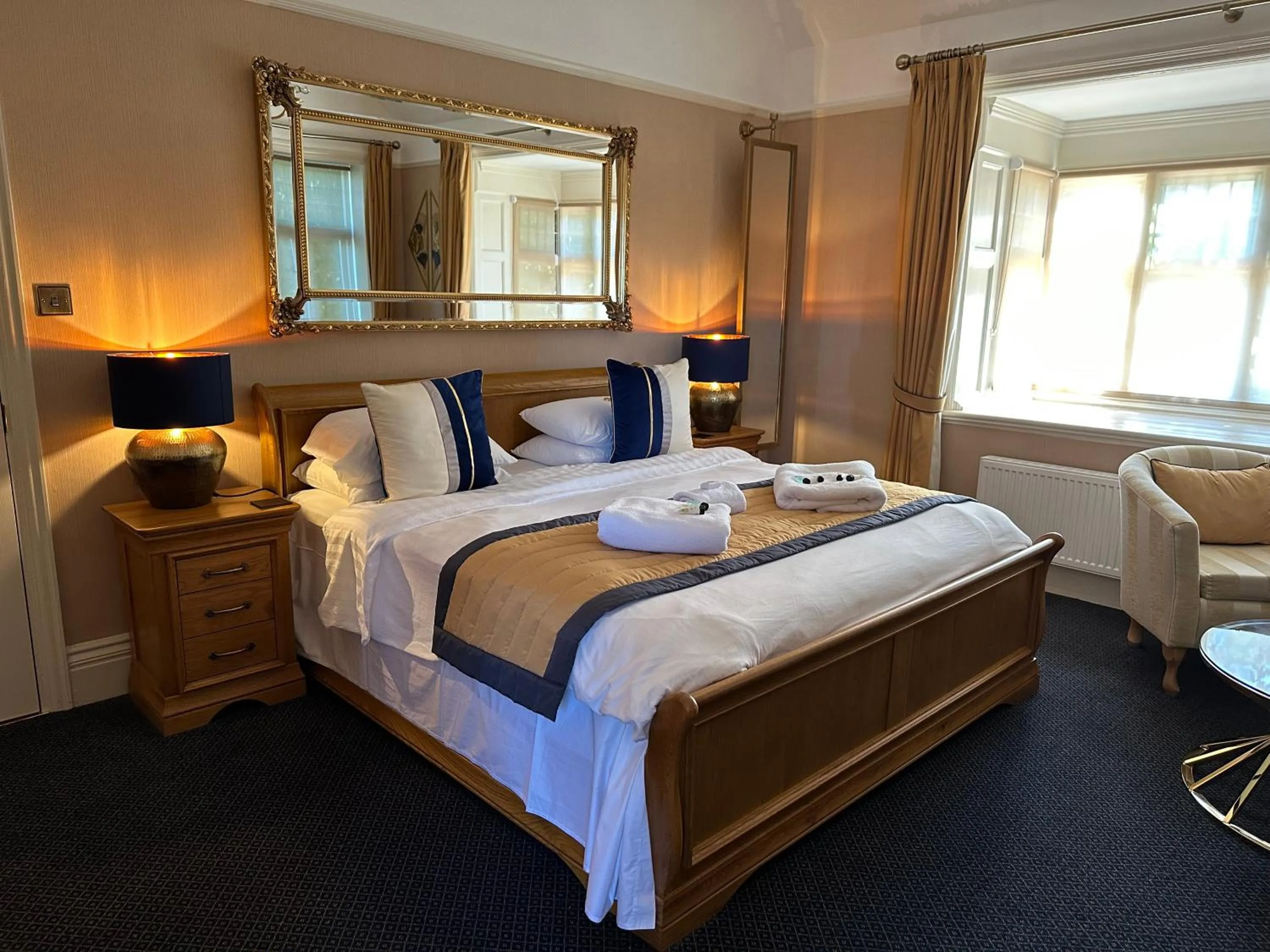 Bed in The Chester Court Hotel