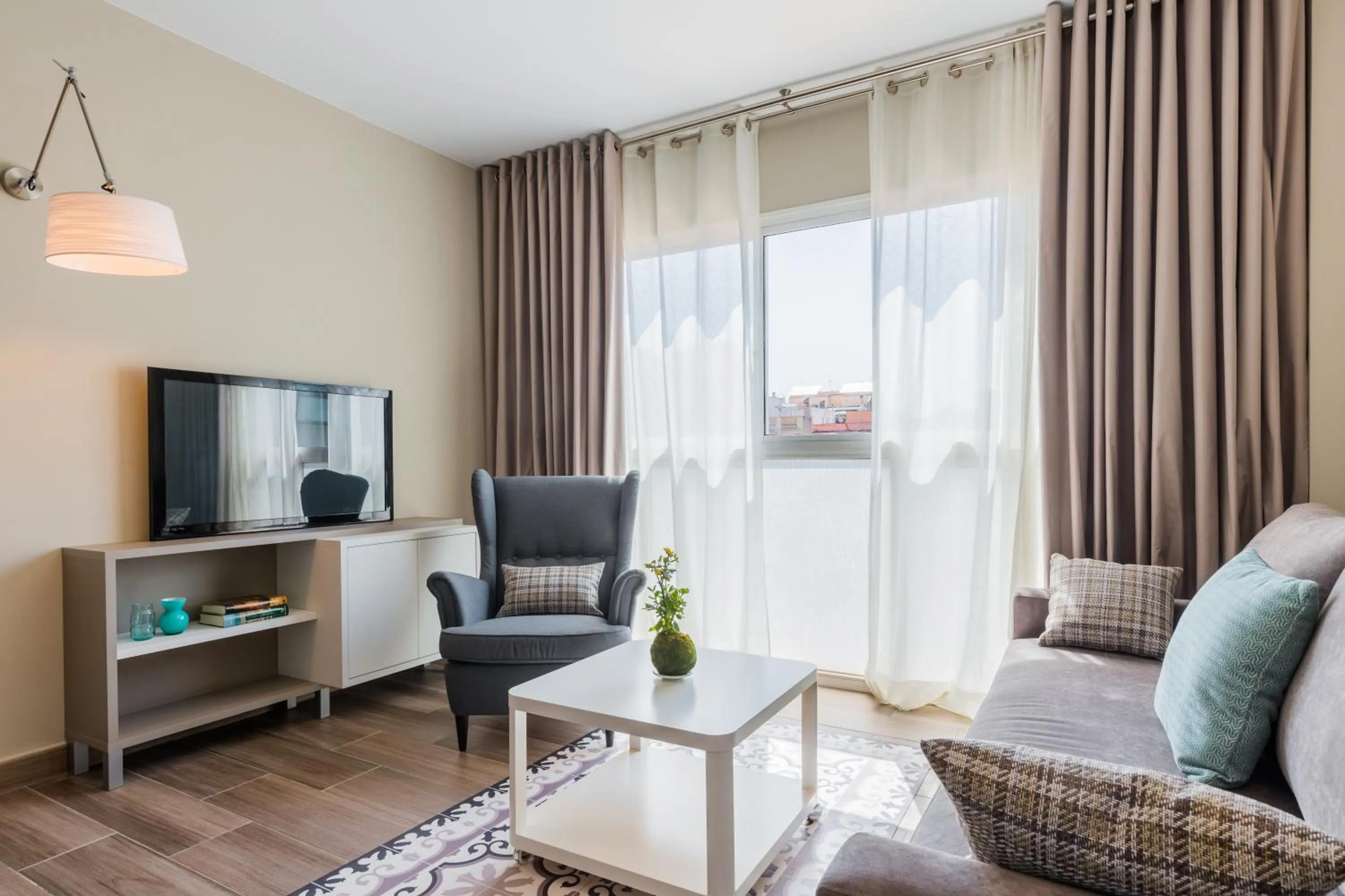 TV and multimedia in Flateli 430 BCN