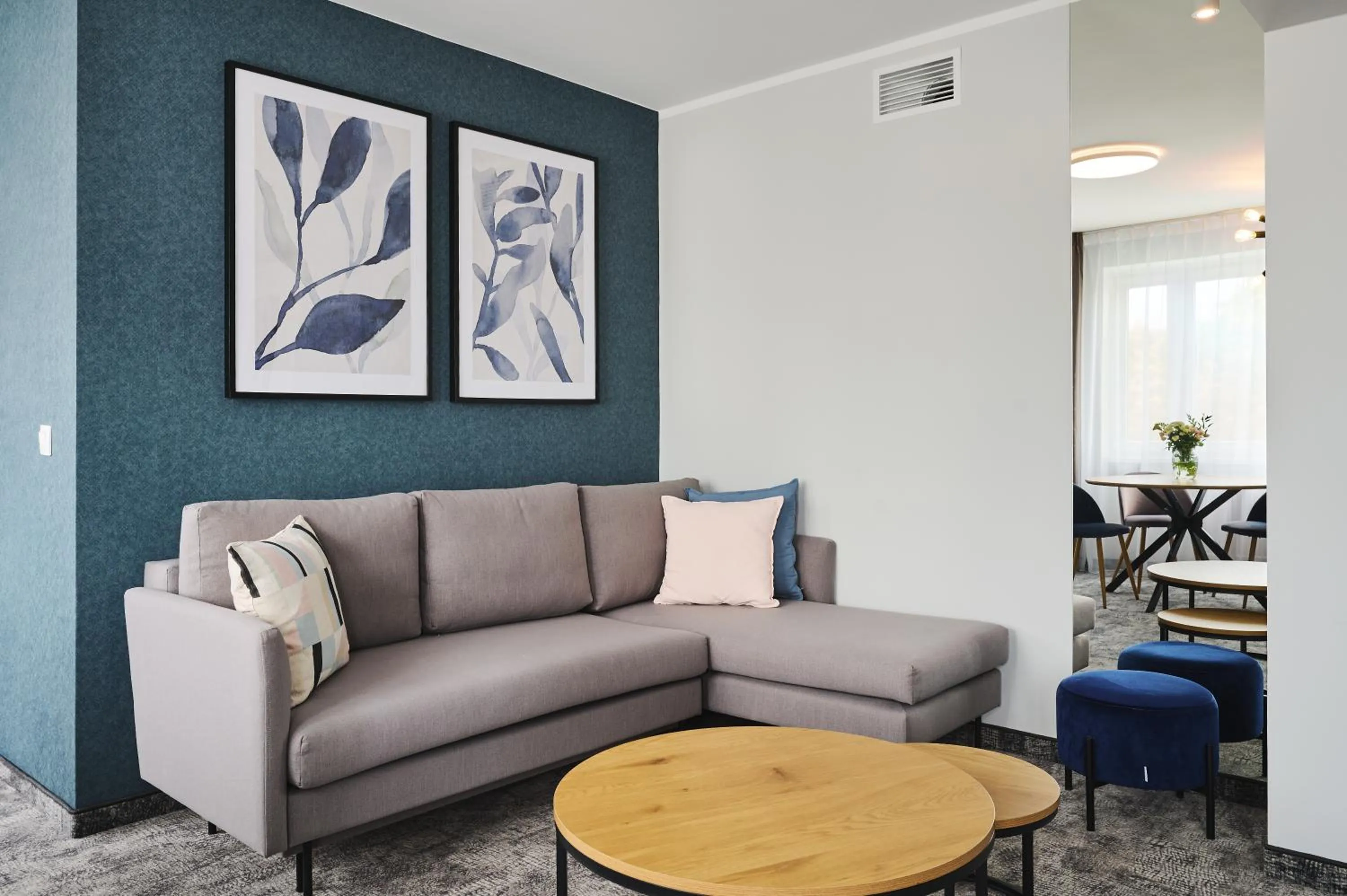 Seating area in Hotel Halo Toruń