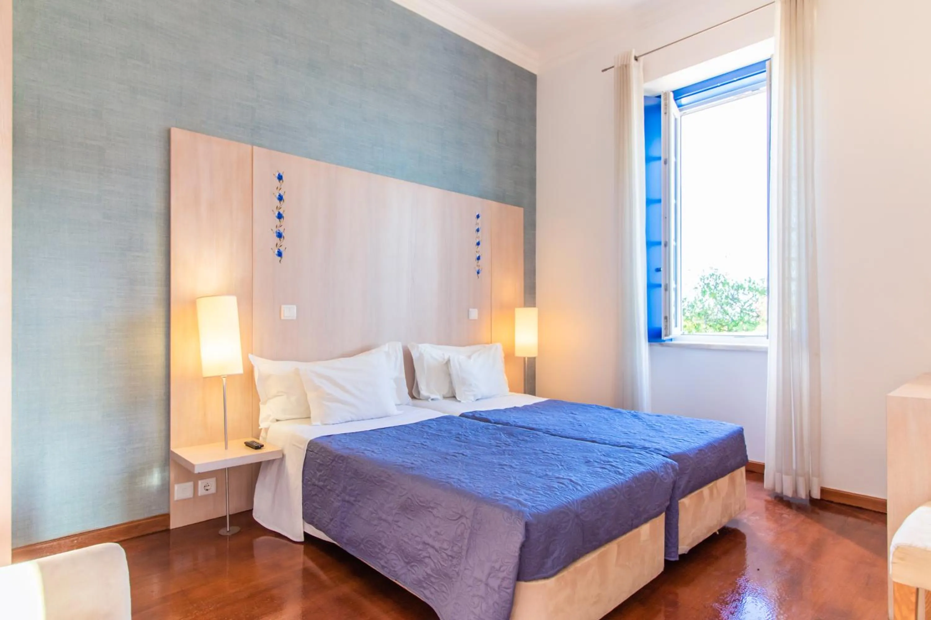 Bedroom, Bed in HOTEL LOUSAL Grandola