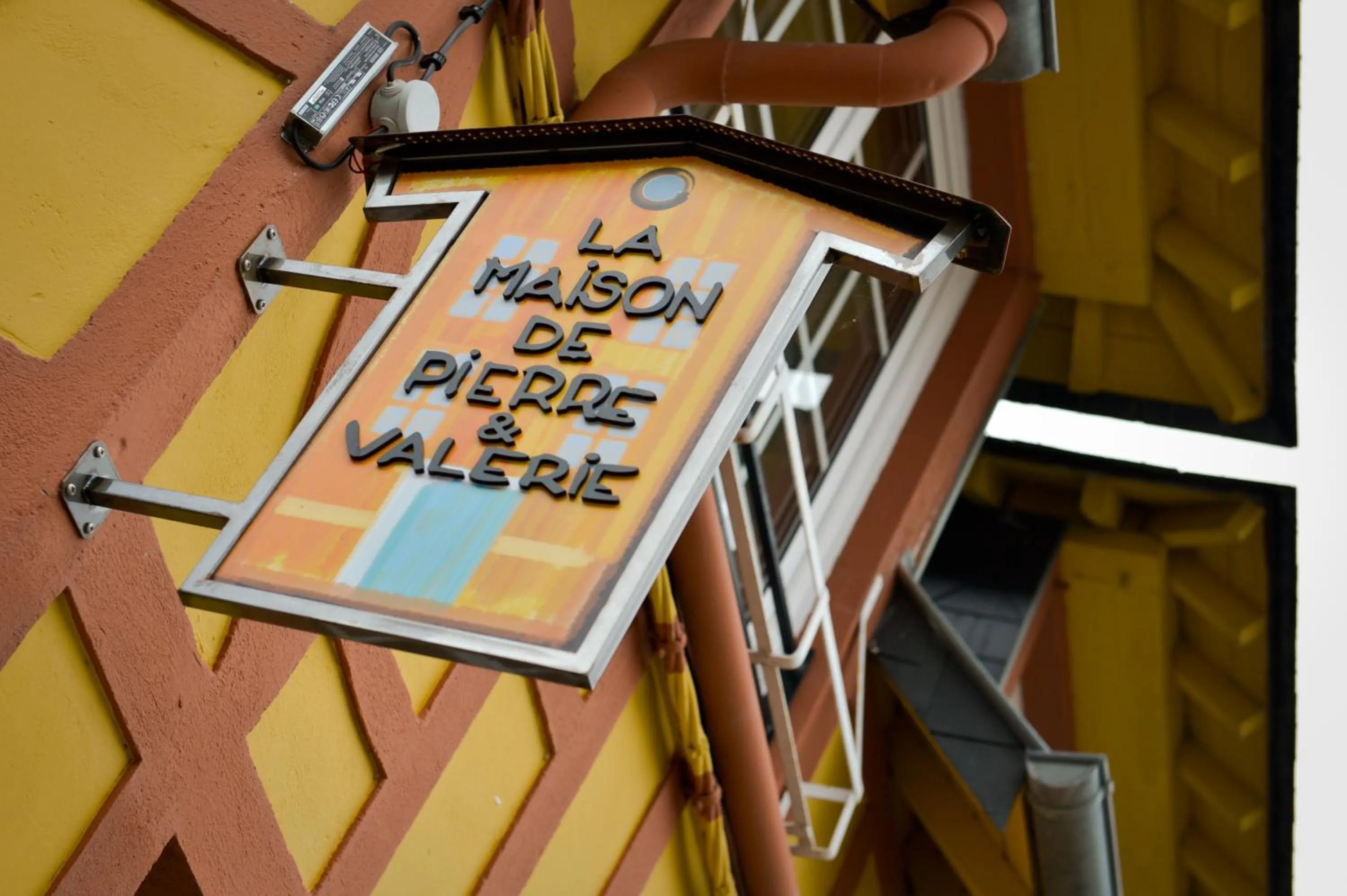 Property logo or sign in La Maison de Pierre et Valérie Ste Catherine Honfleur