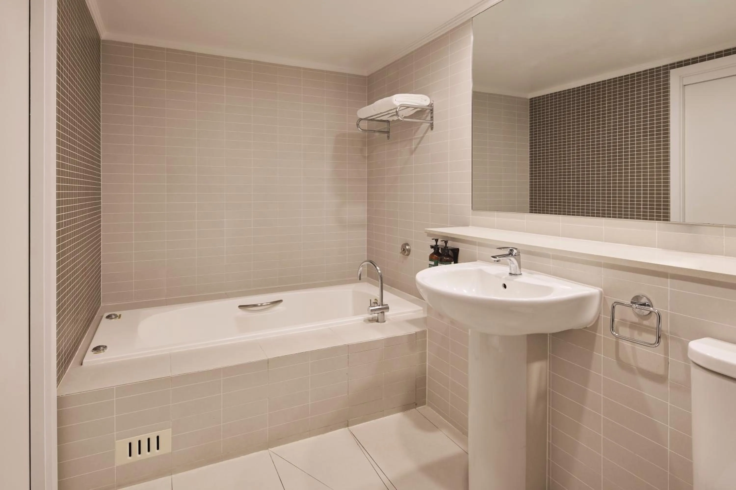 Bathroom in Rydges Resort Hunter Valley