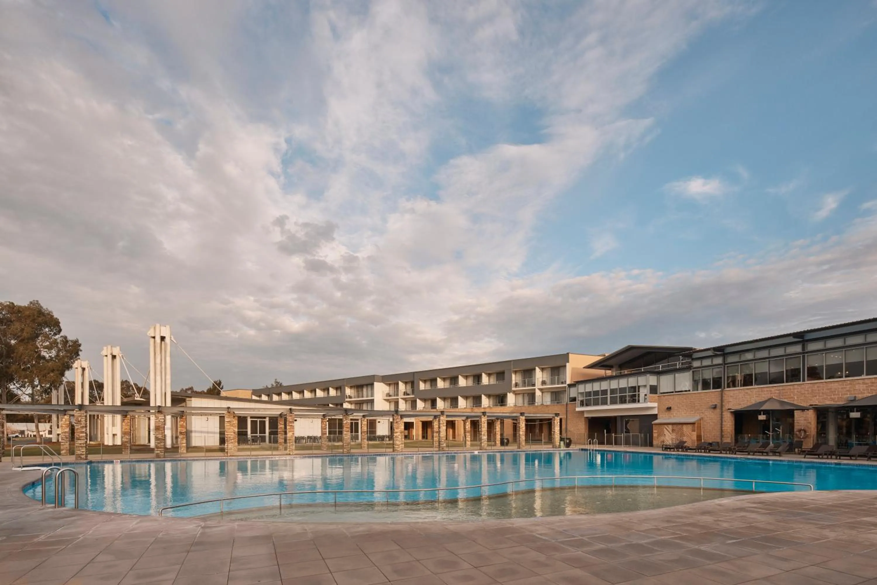 Swimming pool in Rydges Resort Hunter Valley