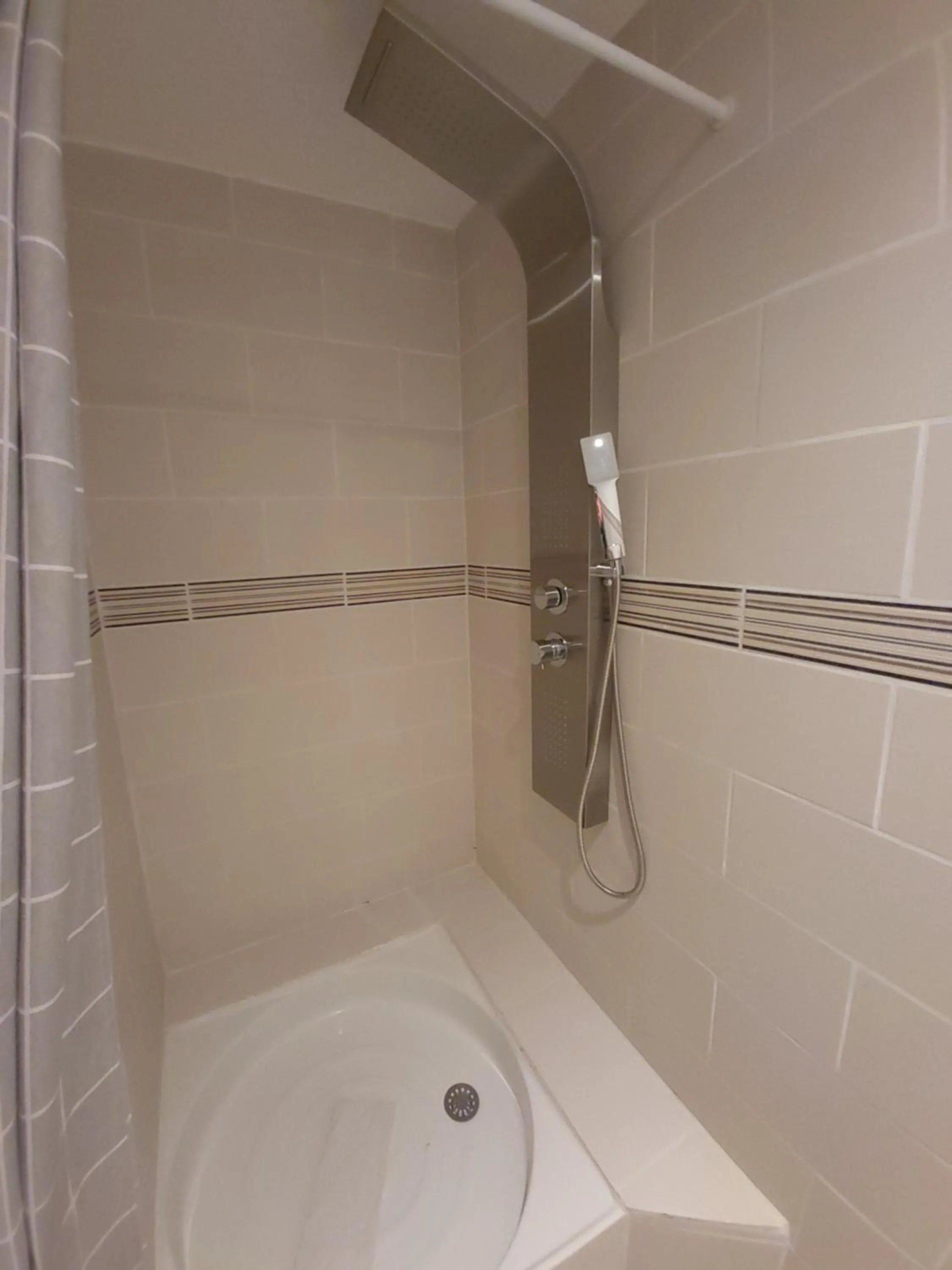 Bathroom in La marine D'opale