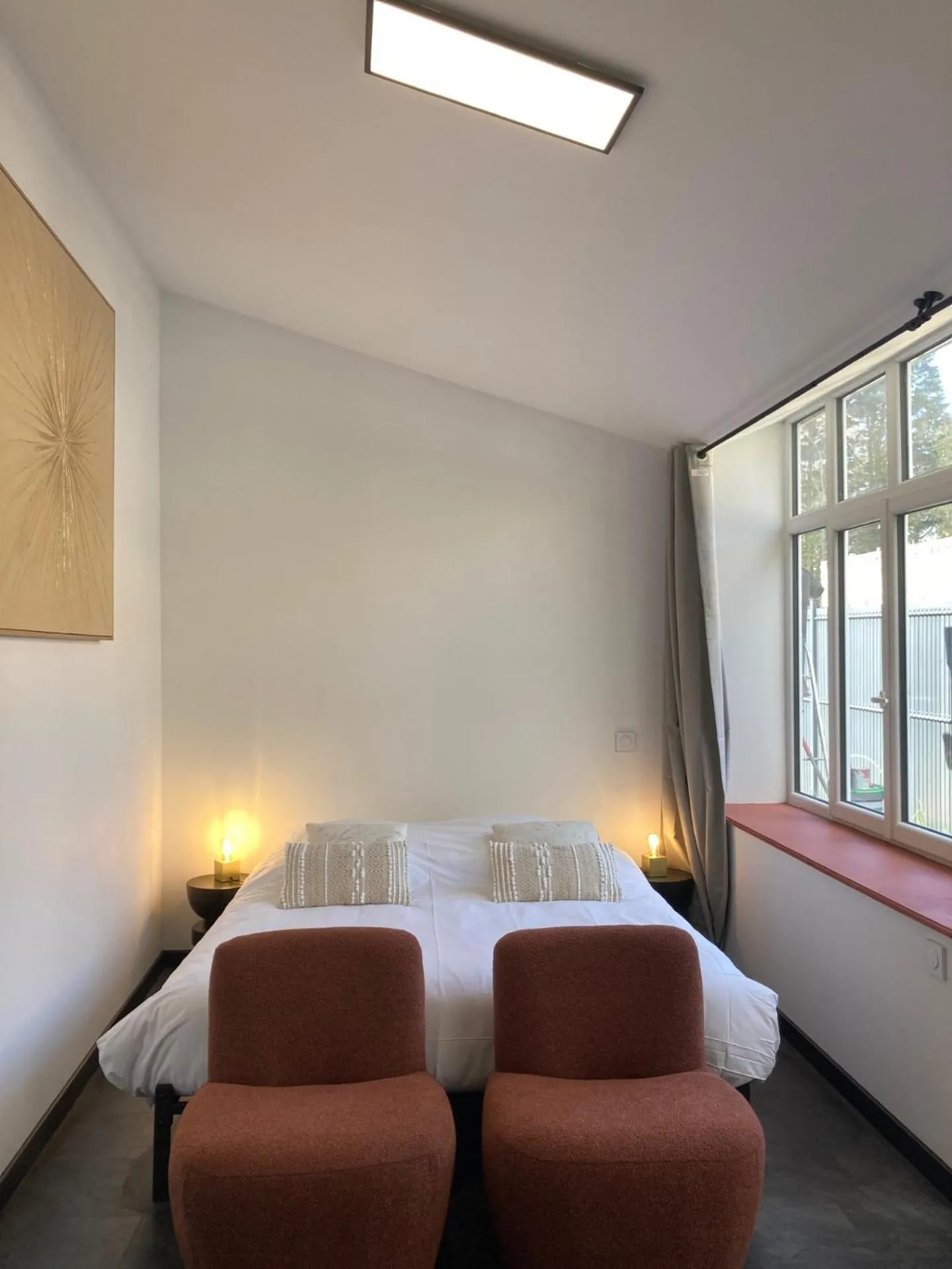 Bedroom, Bed in La marine D'opale