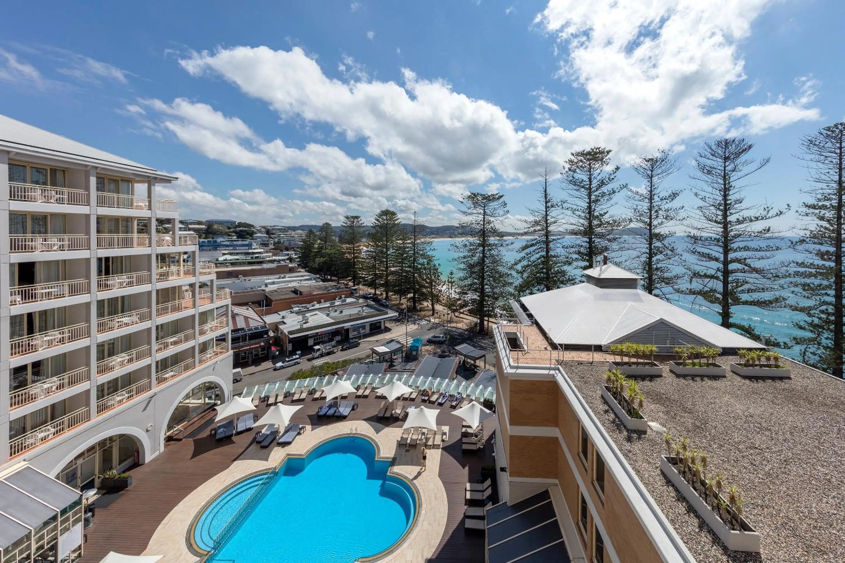 Photo of the whole room in Crowne Plaza Terrigal Pacific by IHG