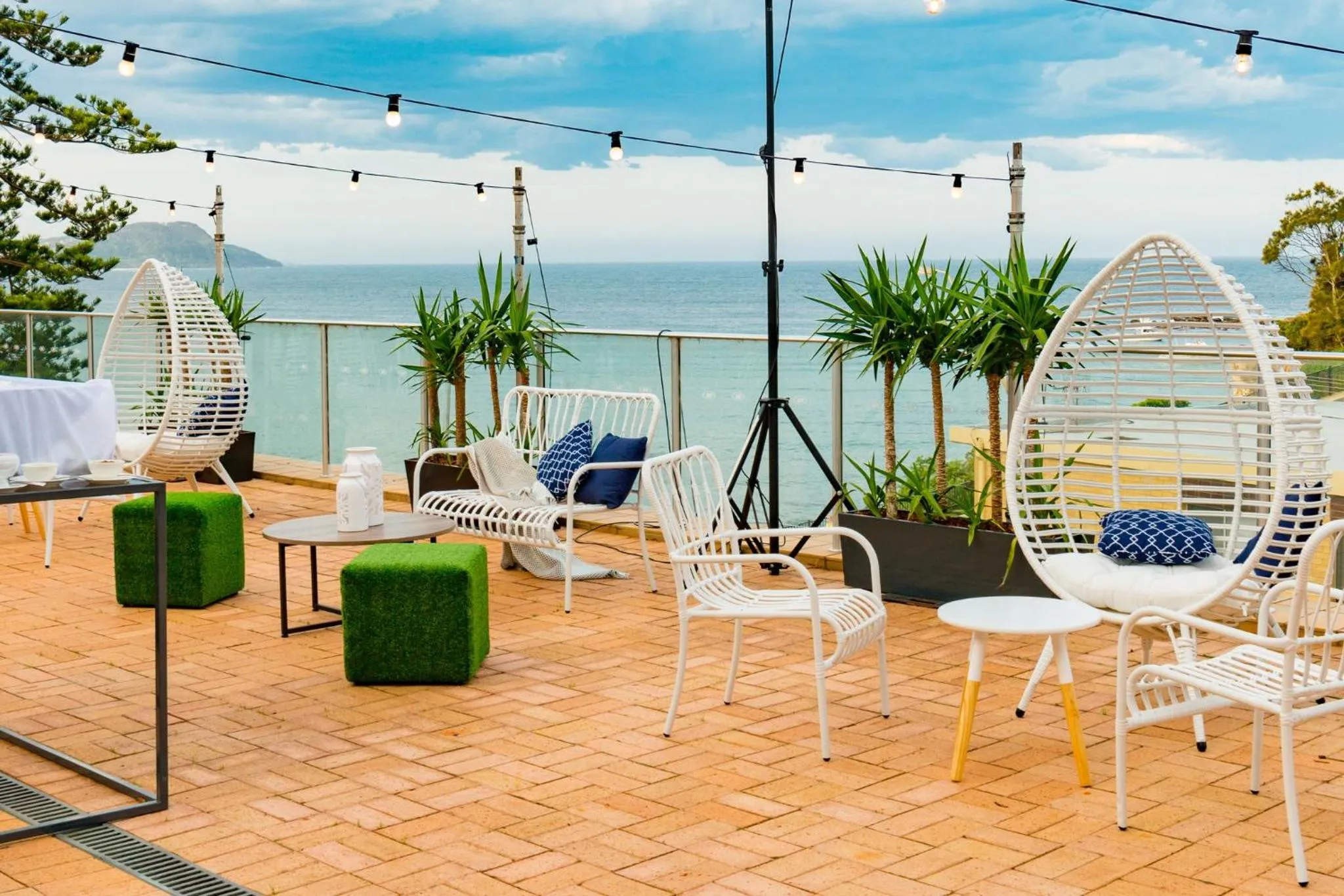 Meeting/conference room in Crowne Plaza Terrigal Pacific by IHG