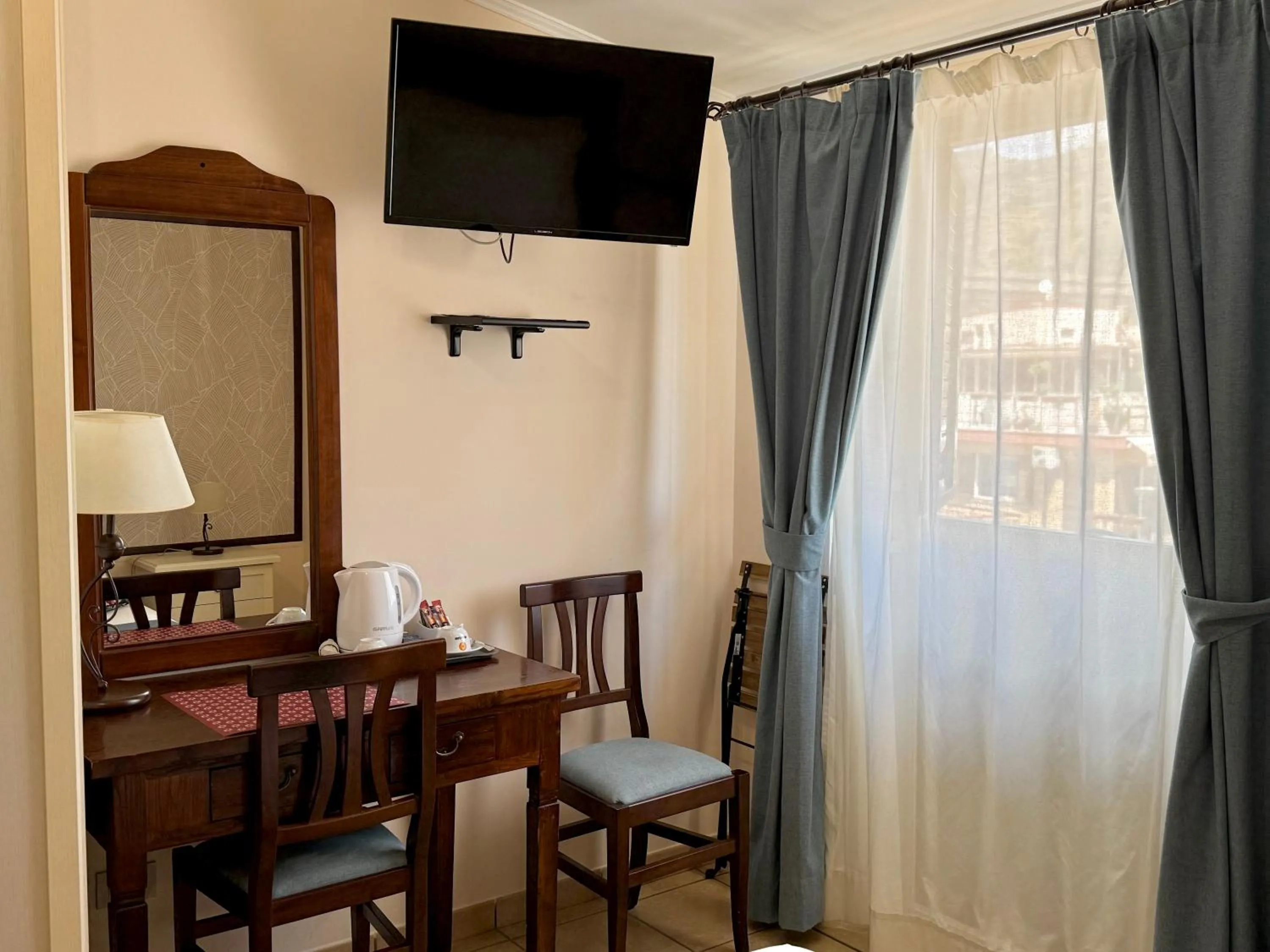 Casa Famiani Bed & Breakfast