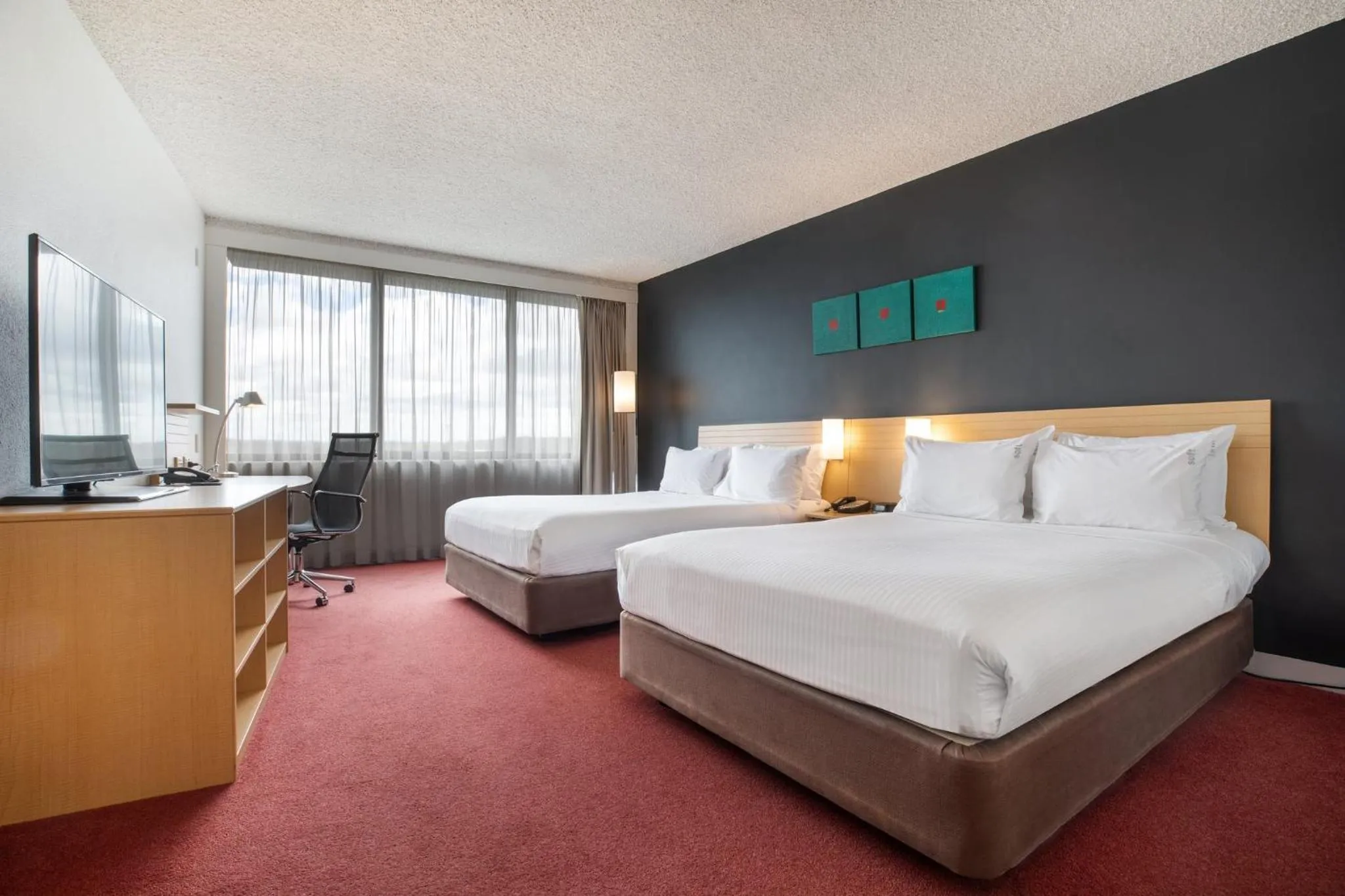 Photo of the whole room, Bed in Holiday Inn Melbourne Airport by IHG