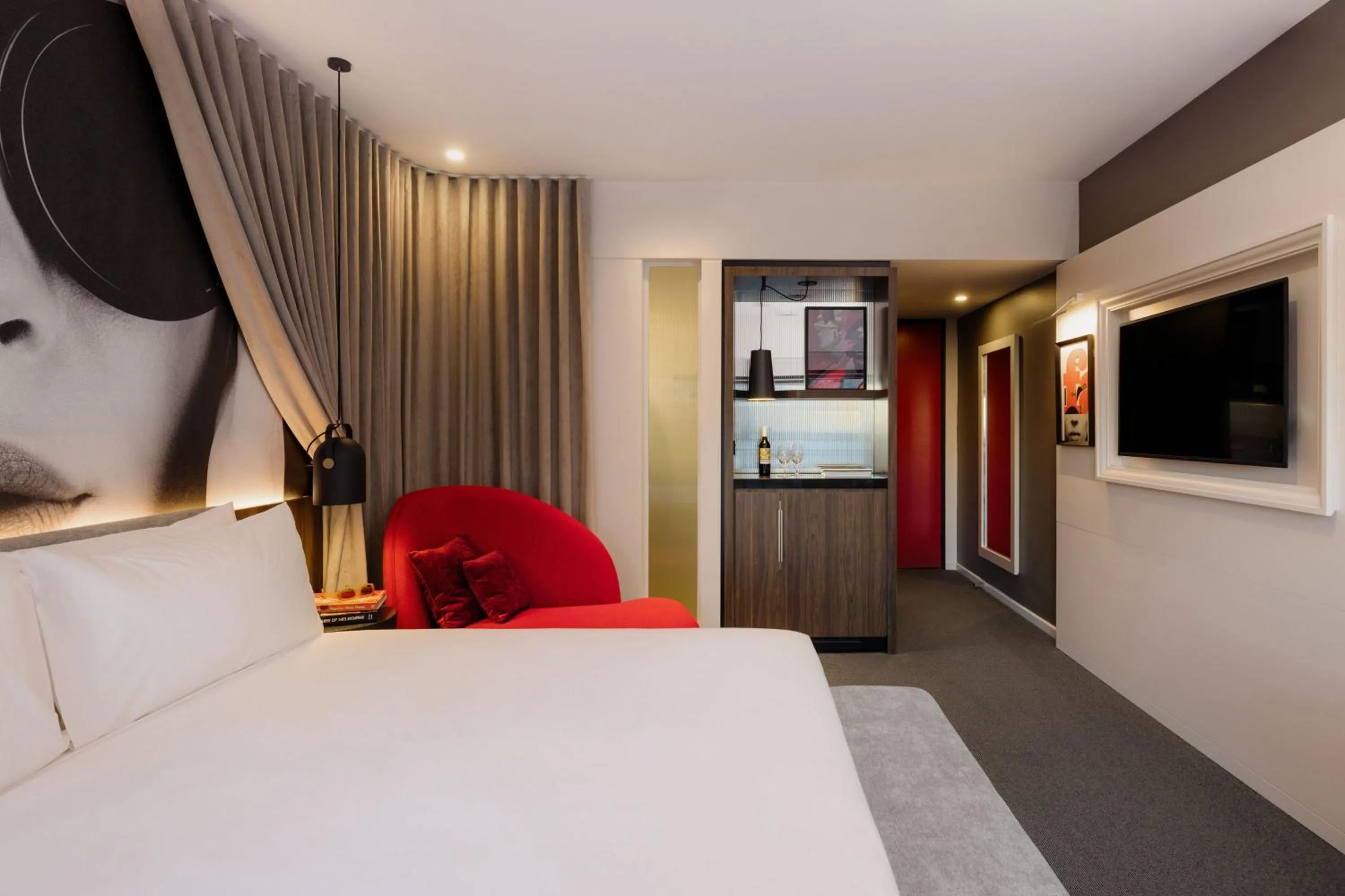 Guests, Bed in Hotel Indigo Melbourne on Flinders by IHG