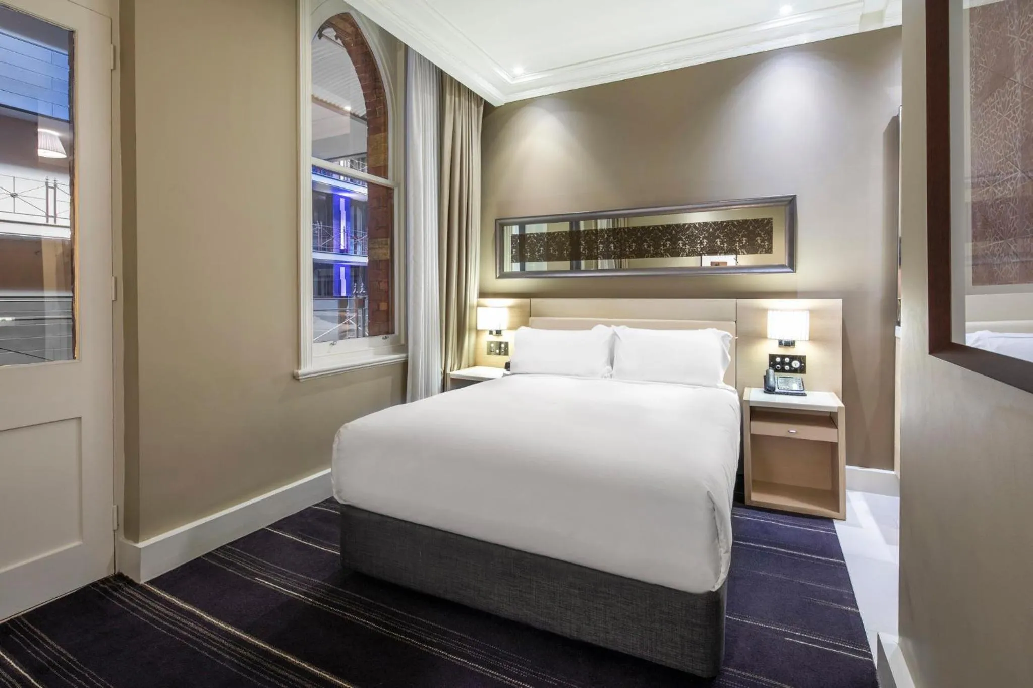 Photo of the whole room, Bed in InterContinental Melbourne The Rialto by IHG