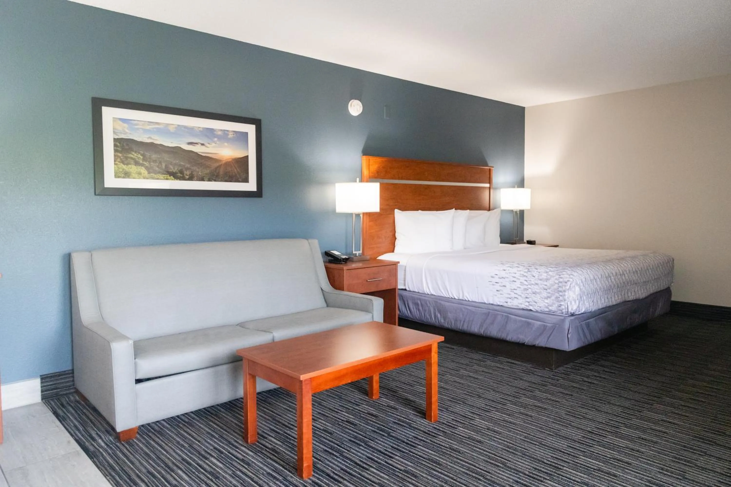 Bedroom, Bed in Twin Mountain Inn & Suites