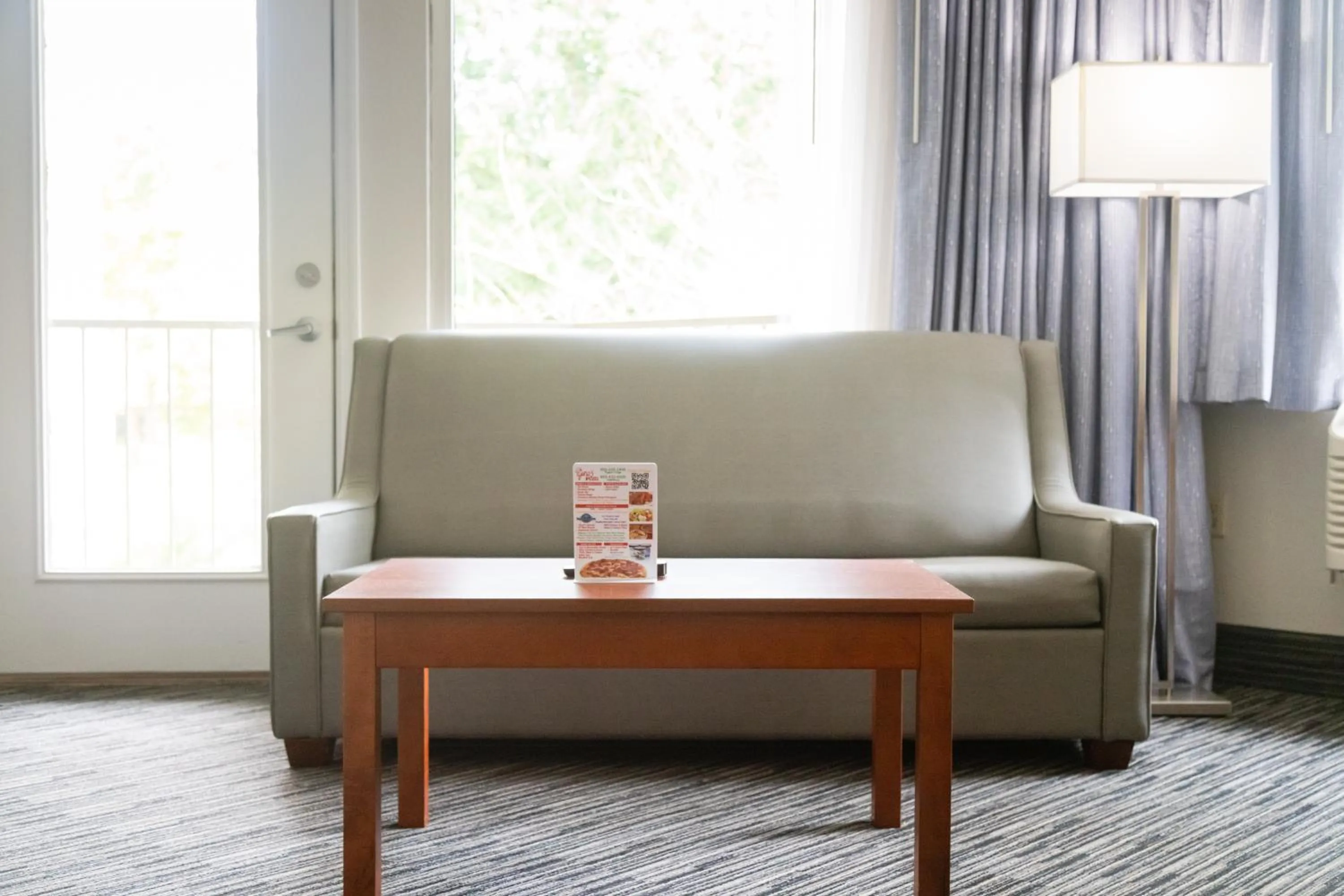 Seating area in Twin Mountain Inn & Suites