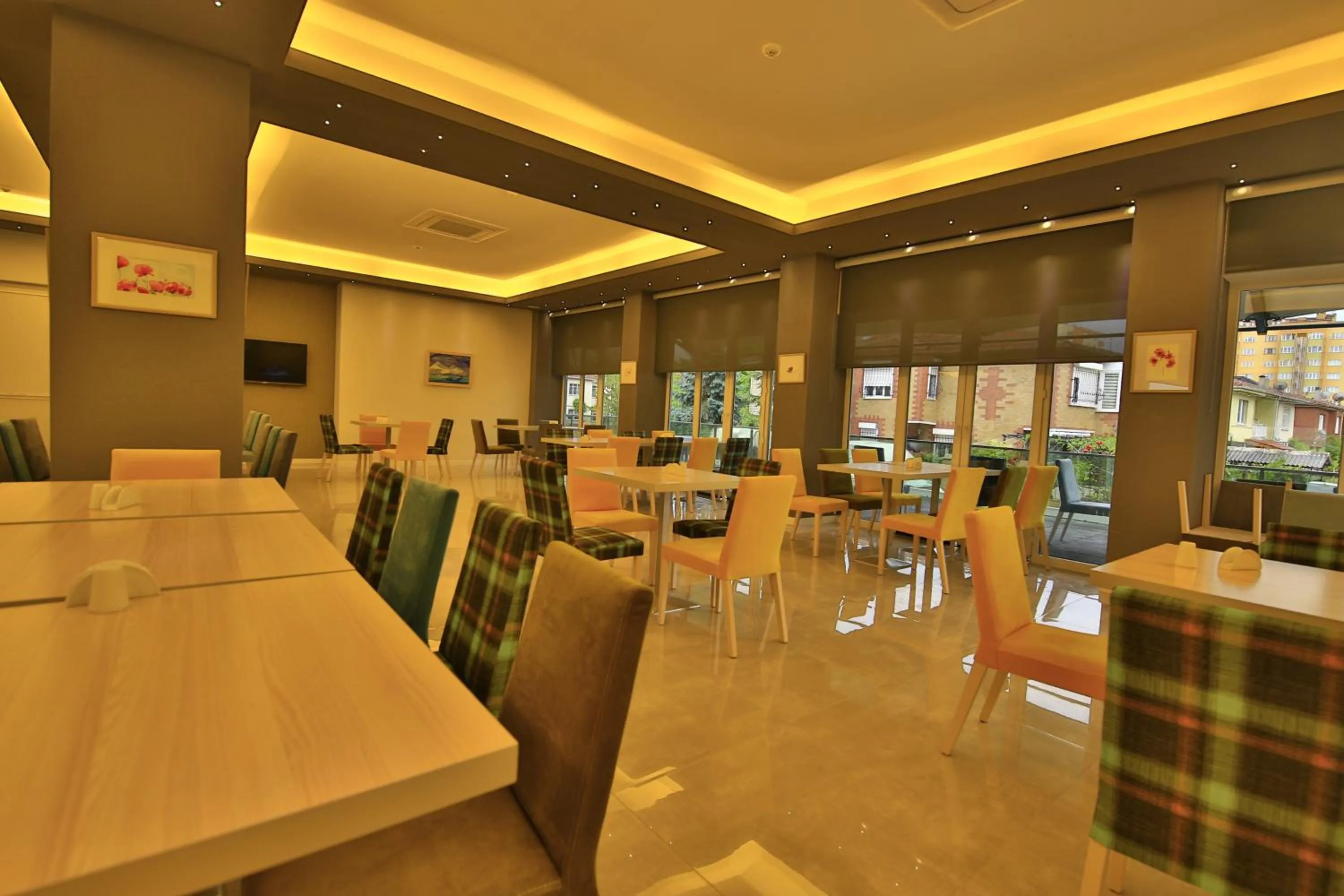 Communal lounge/ TV room in leto city hotel