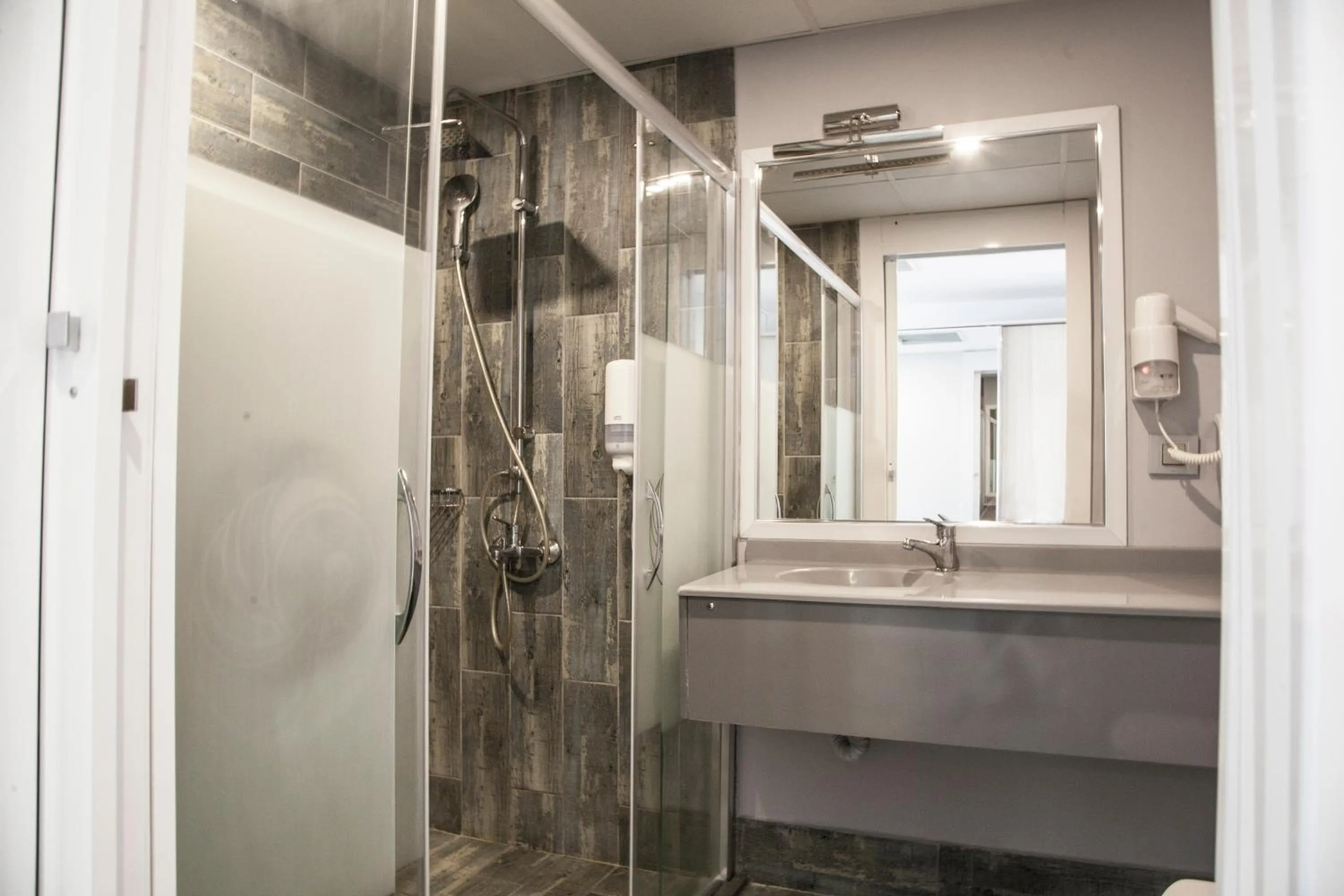 Bathroom in leto city hotel