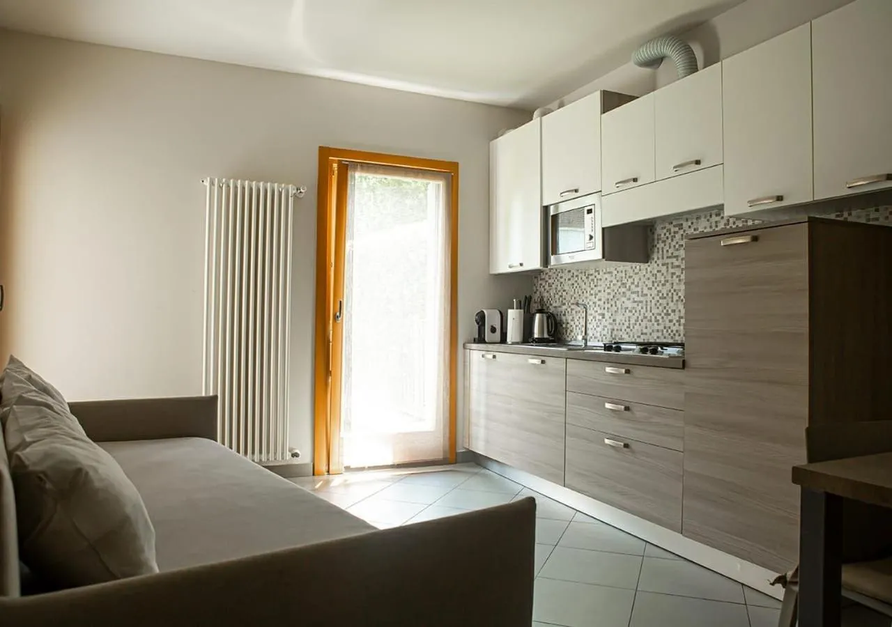 Kitchen or kitchenette in Sirmione Rosselli Apartments
