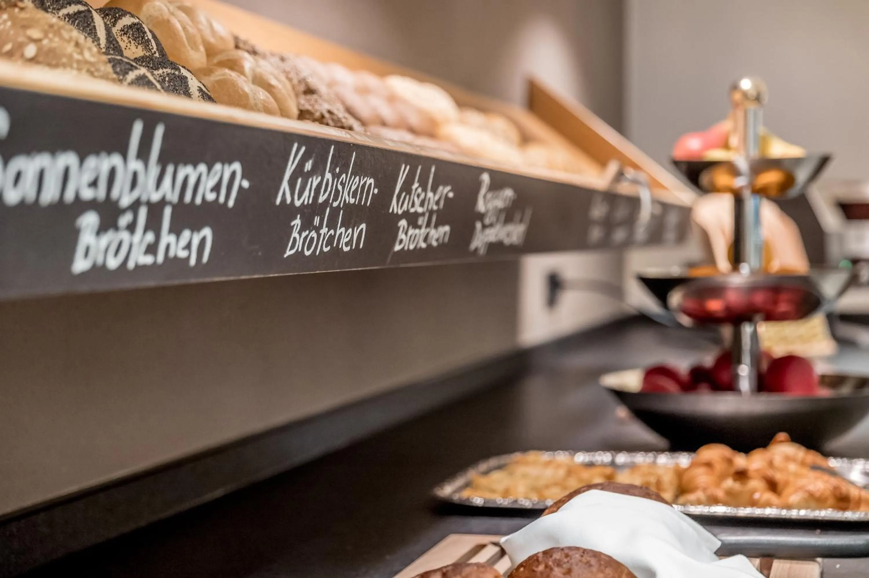 Buffet breakfast in 4 Sterne Superior Mühle Resort 1900 - Adults only