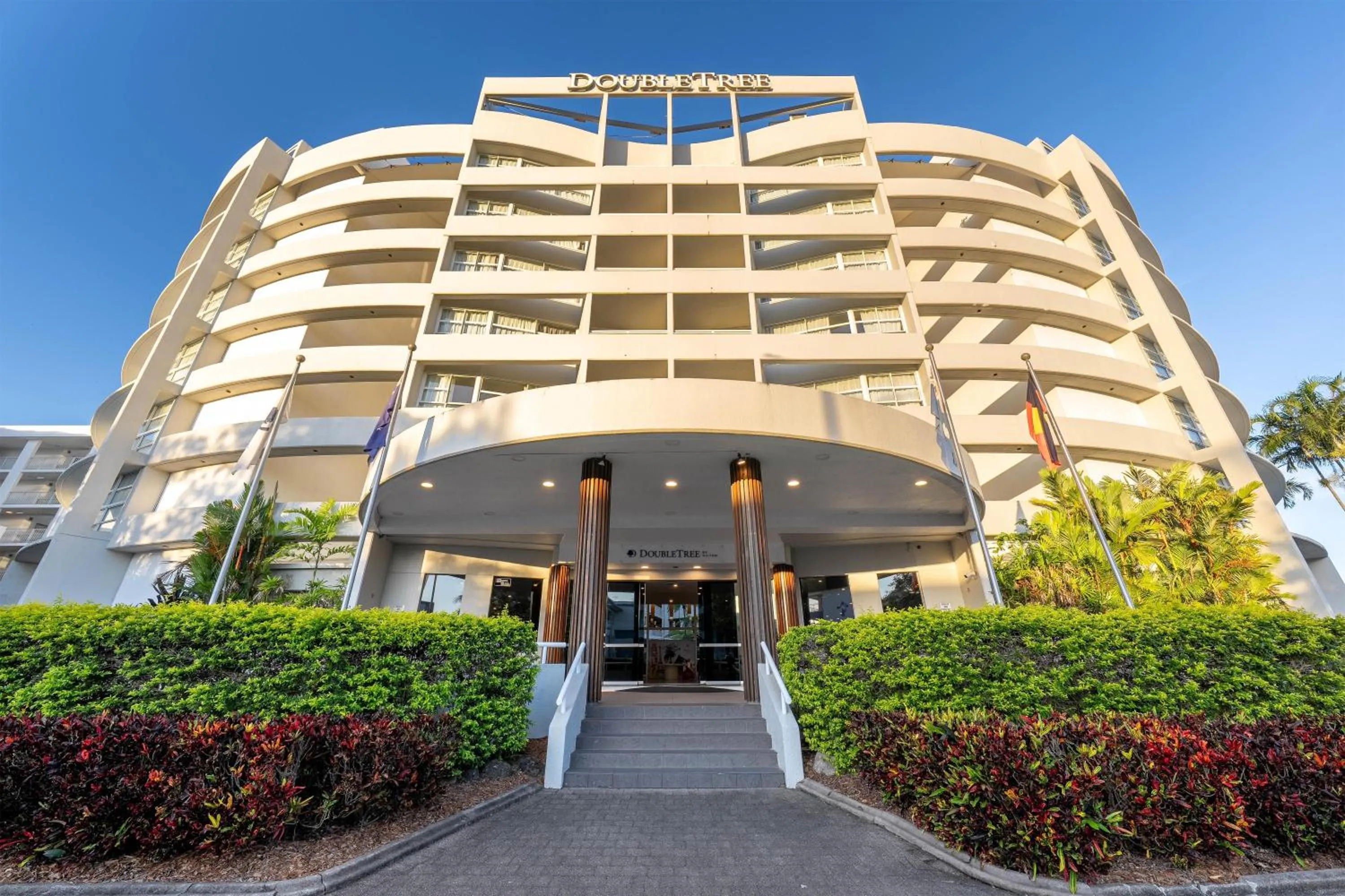 Property building in DoubleTree by Hilton Cairns