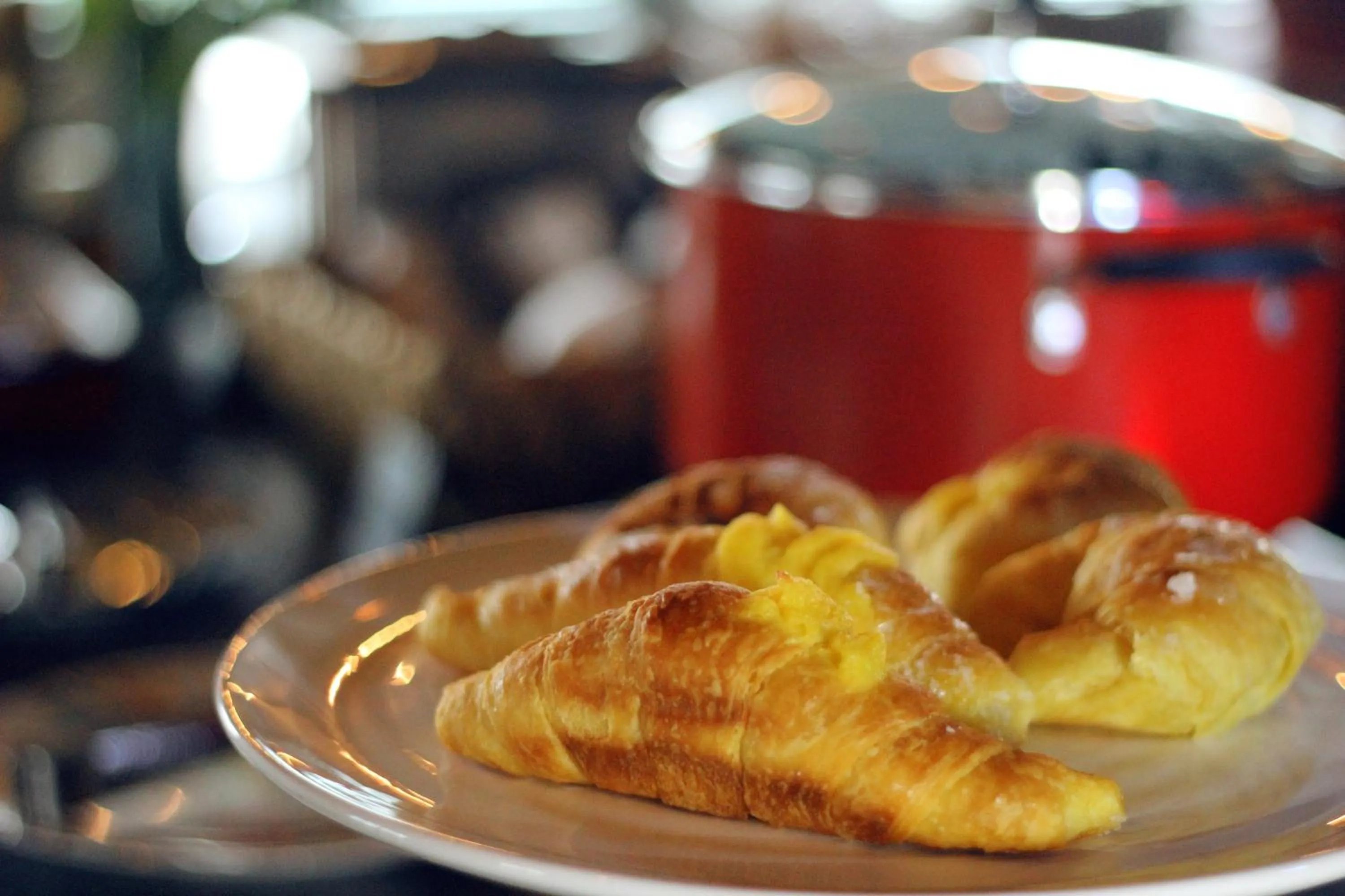 Food and drinks, Food in Crates at the Gaythering - Men Only