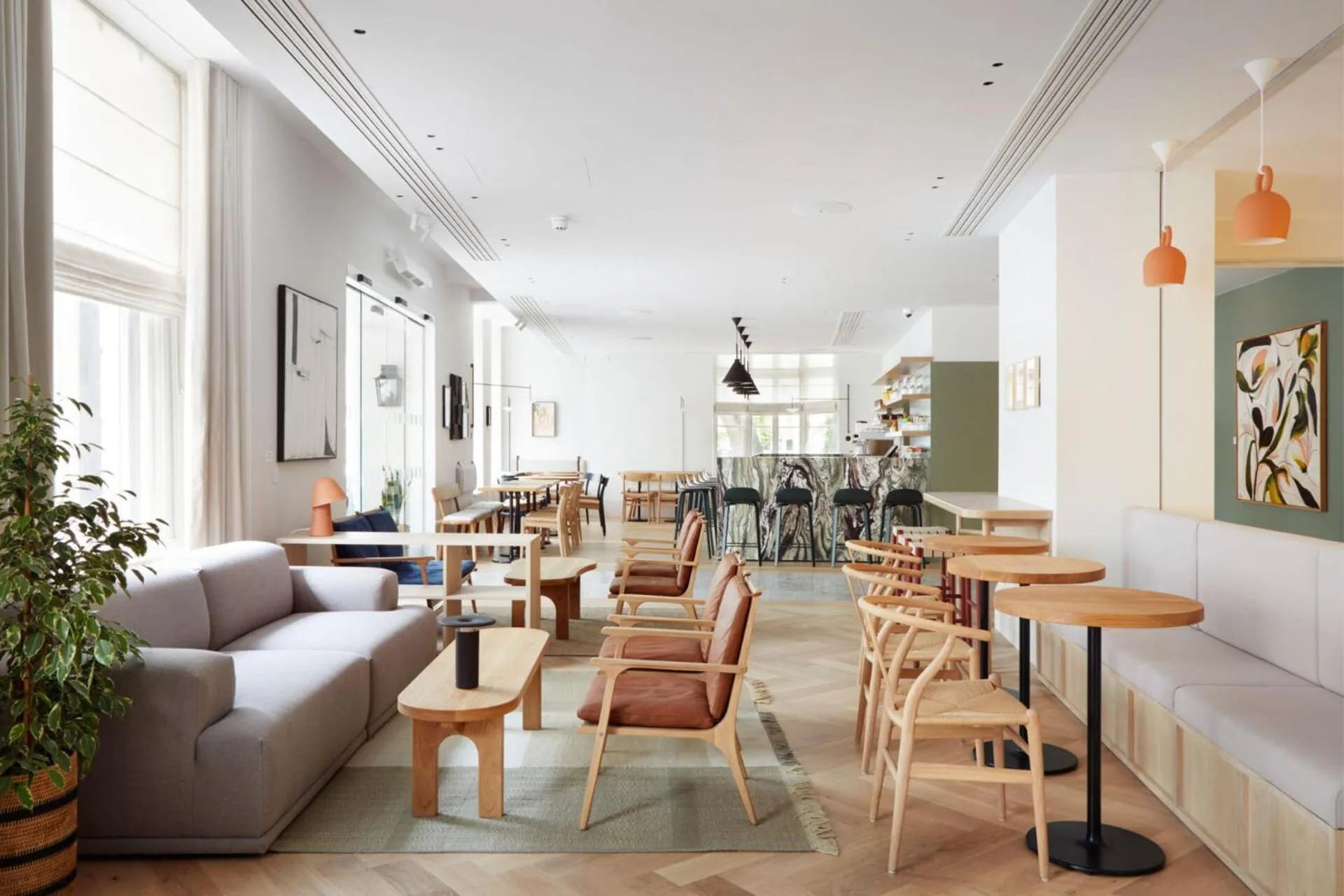 Lobby or reception in Inhabit Queen's Gardens, a Member of Design Hotels