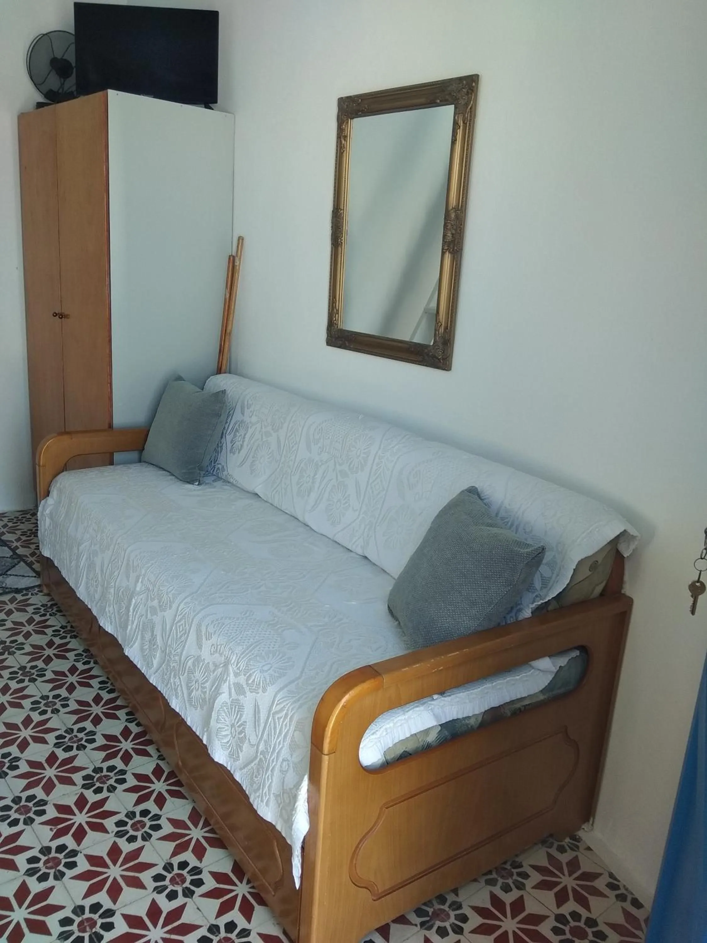 Seating area, Bed in Popi Studios