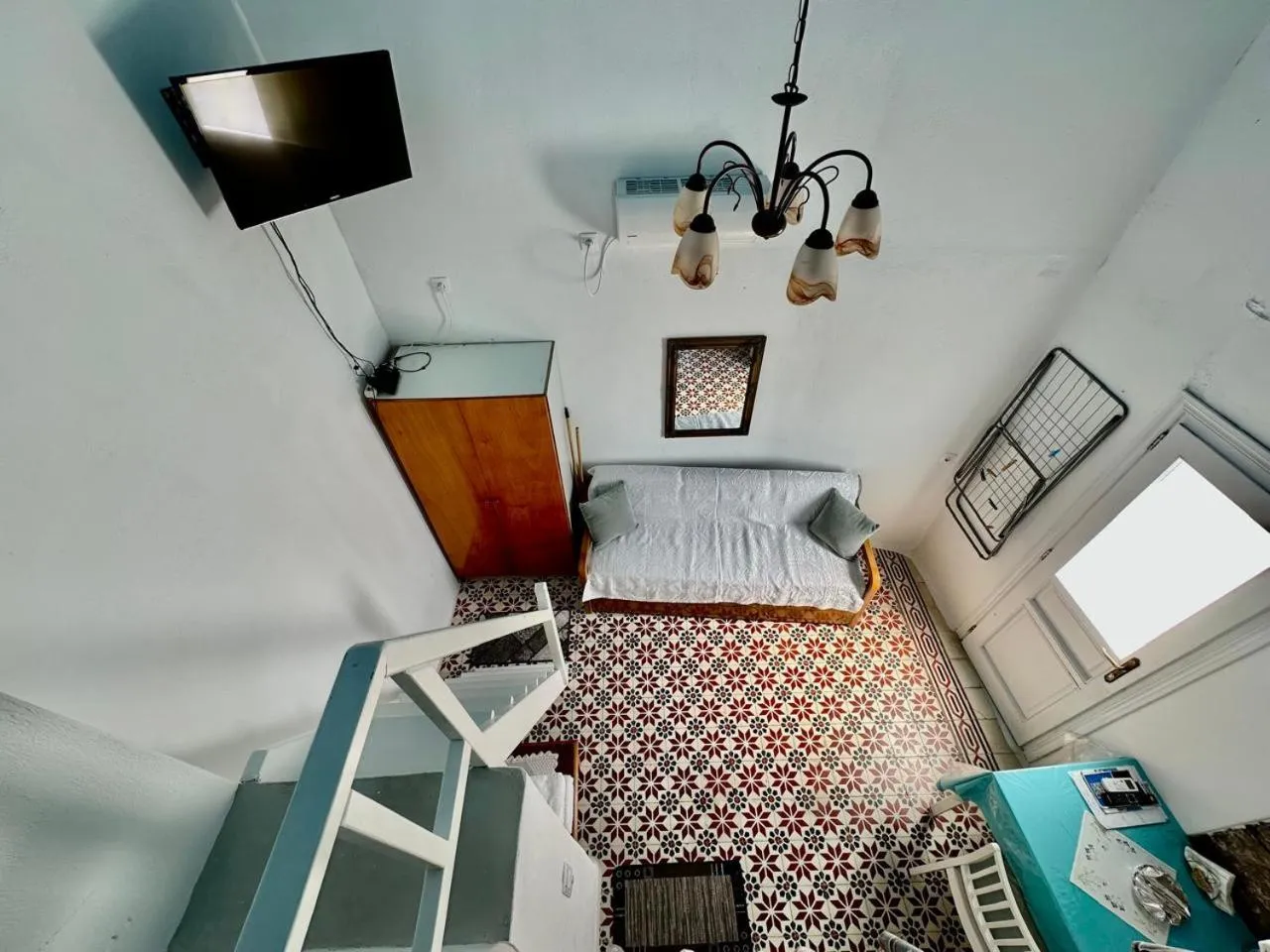 Photo of the whole room in Popi Studios