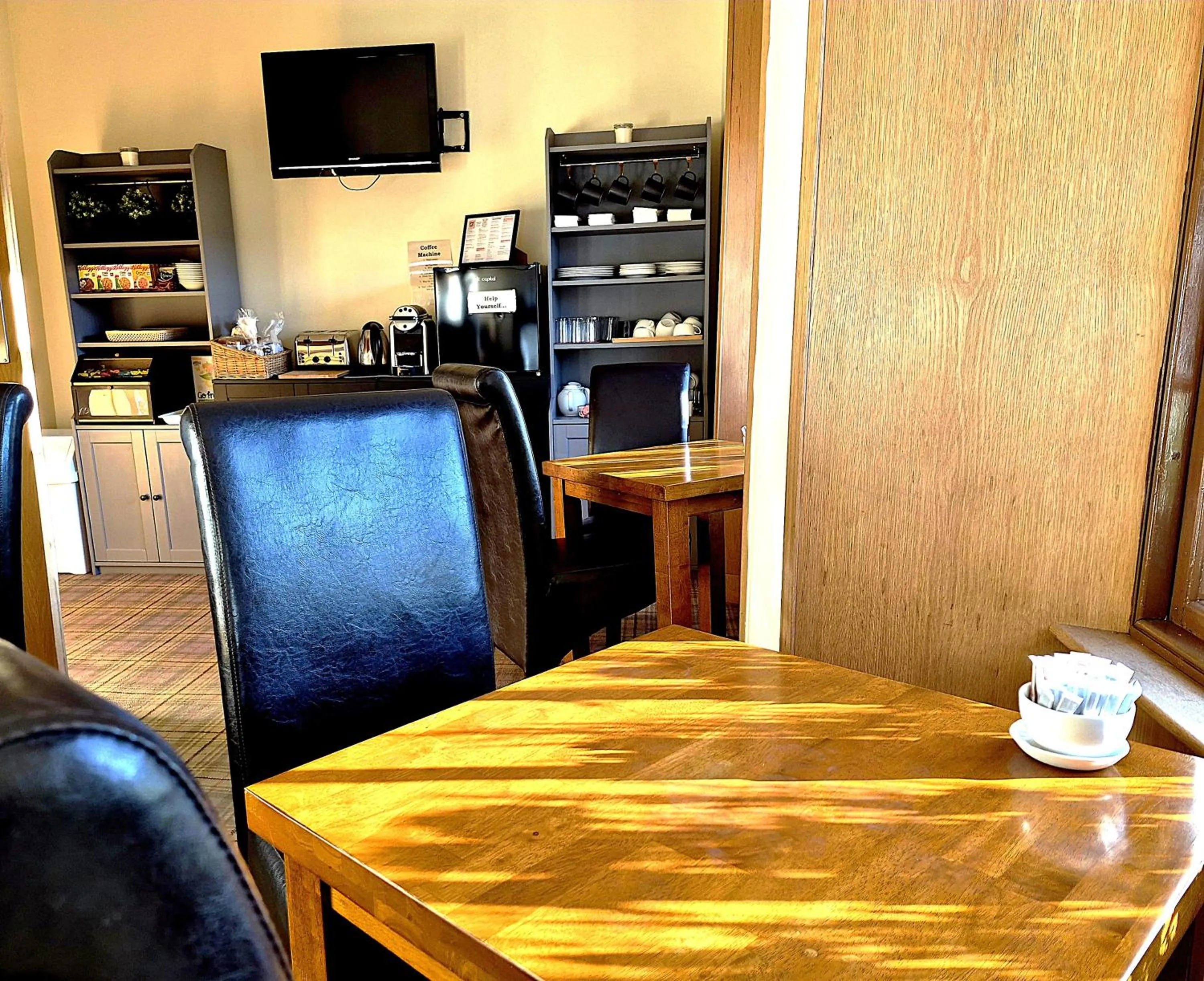 Breakfast in Crown Hotel