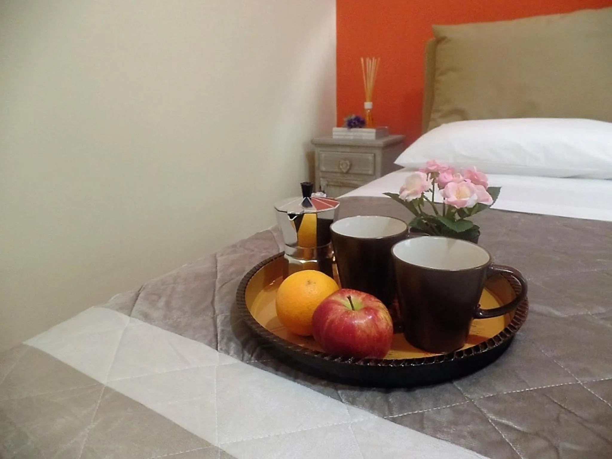 Decorative detail, Bed in B&B La Canzanella