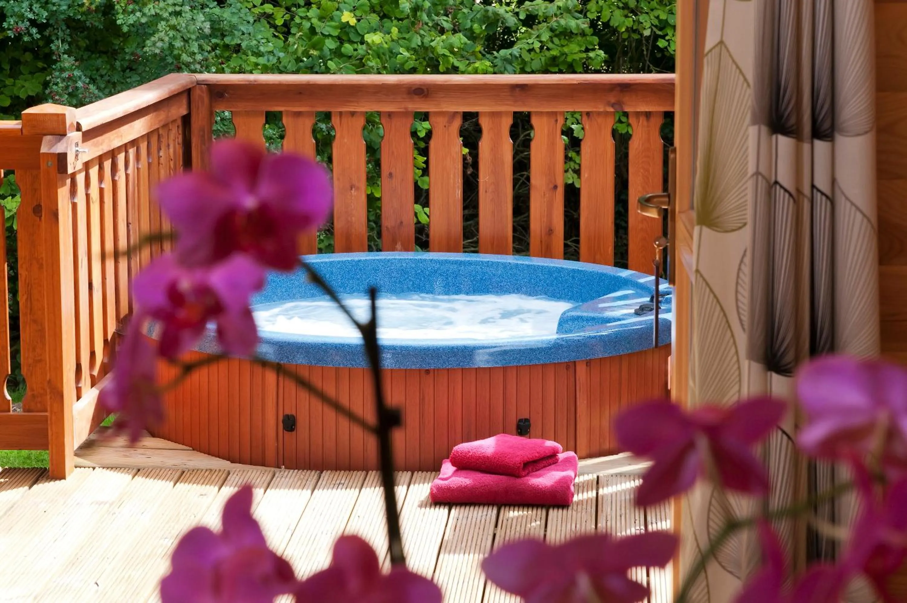 Hot Tub in South Winchester Lodges