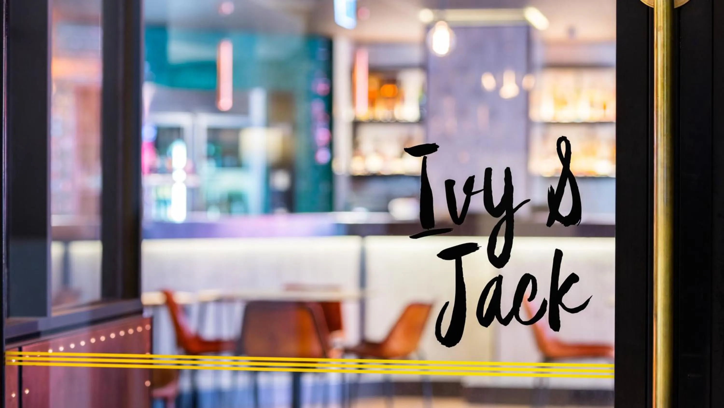 Restaurant/places to eat in Holiday Inn Perth City Centre by IHG