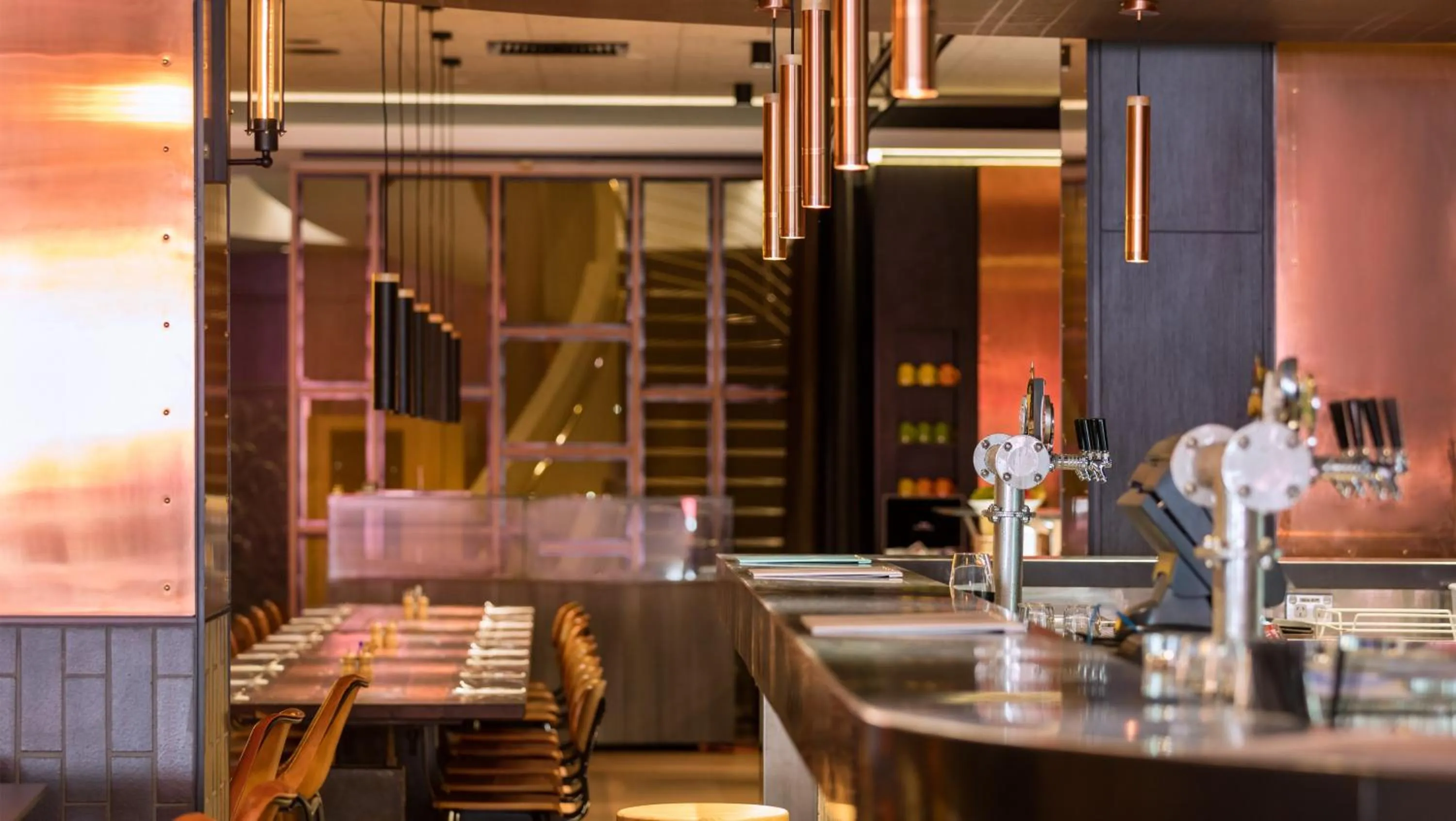 Lounge or bar in Holiday Inn Perth City Centre by IHG