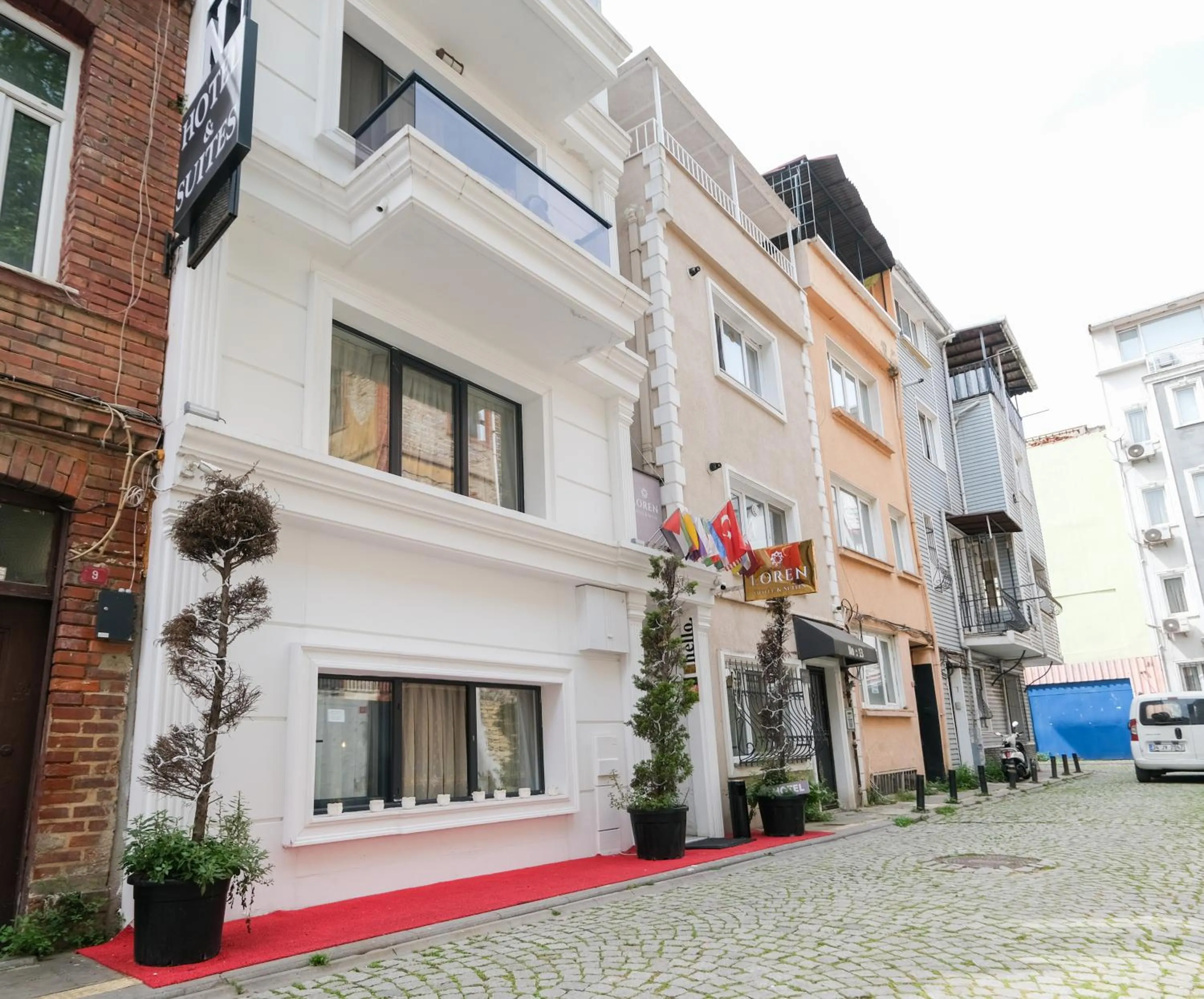 Property building in Loren Hotel&Suites