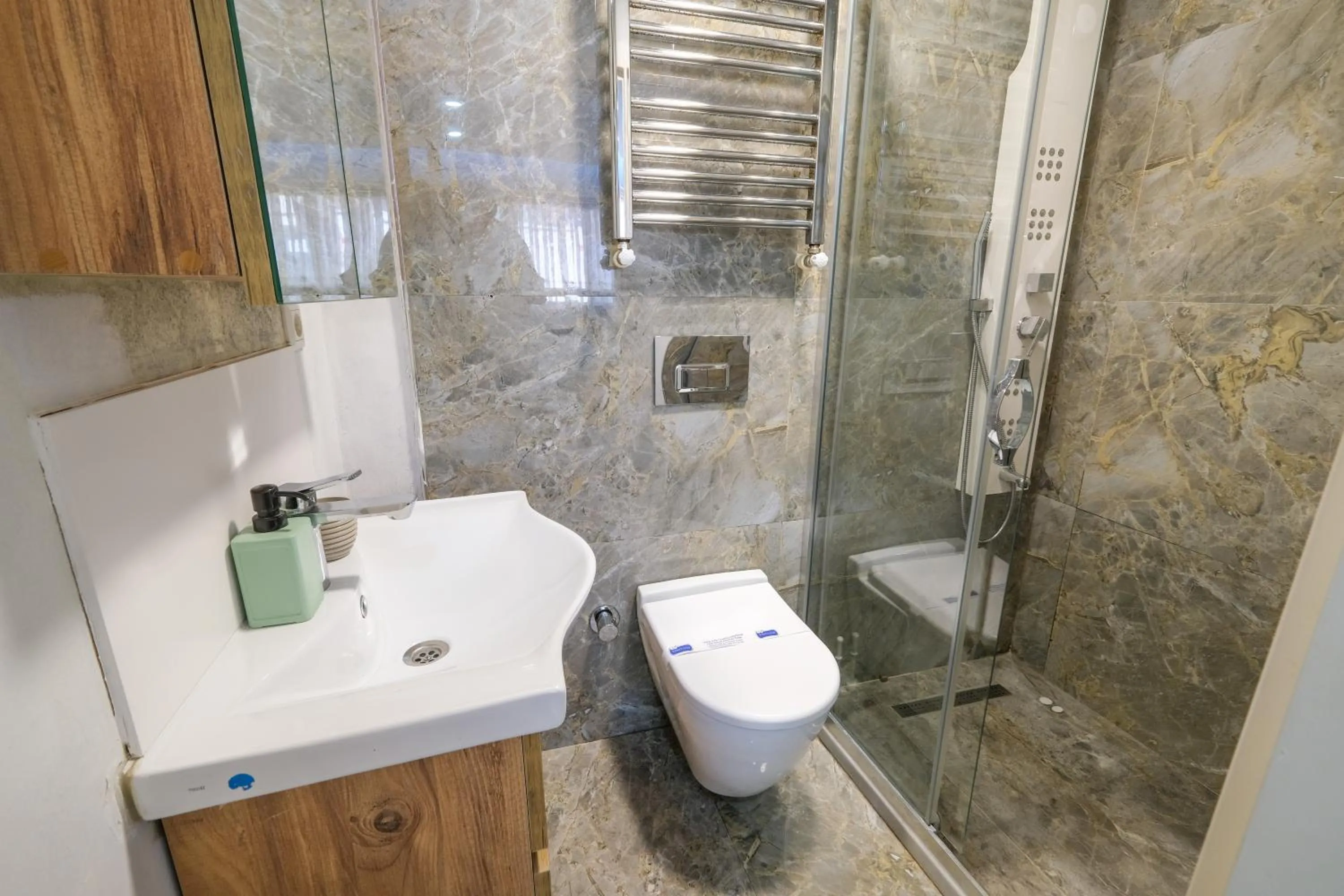 Bathroom in Loren Hotel&Suites