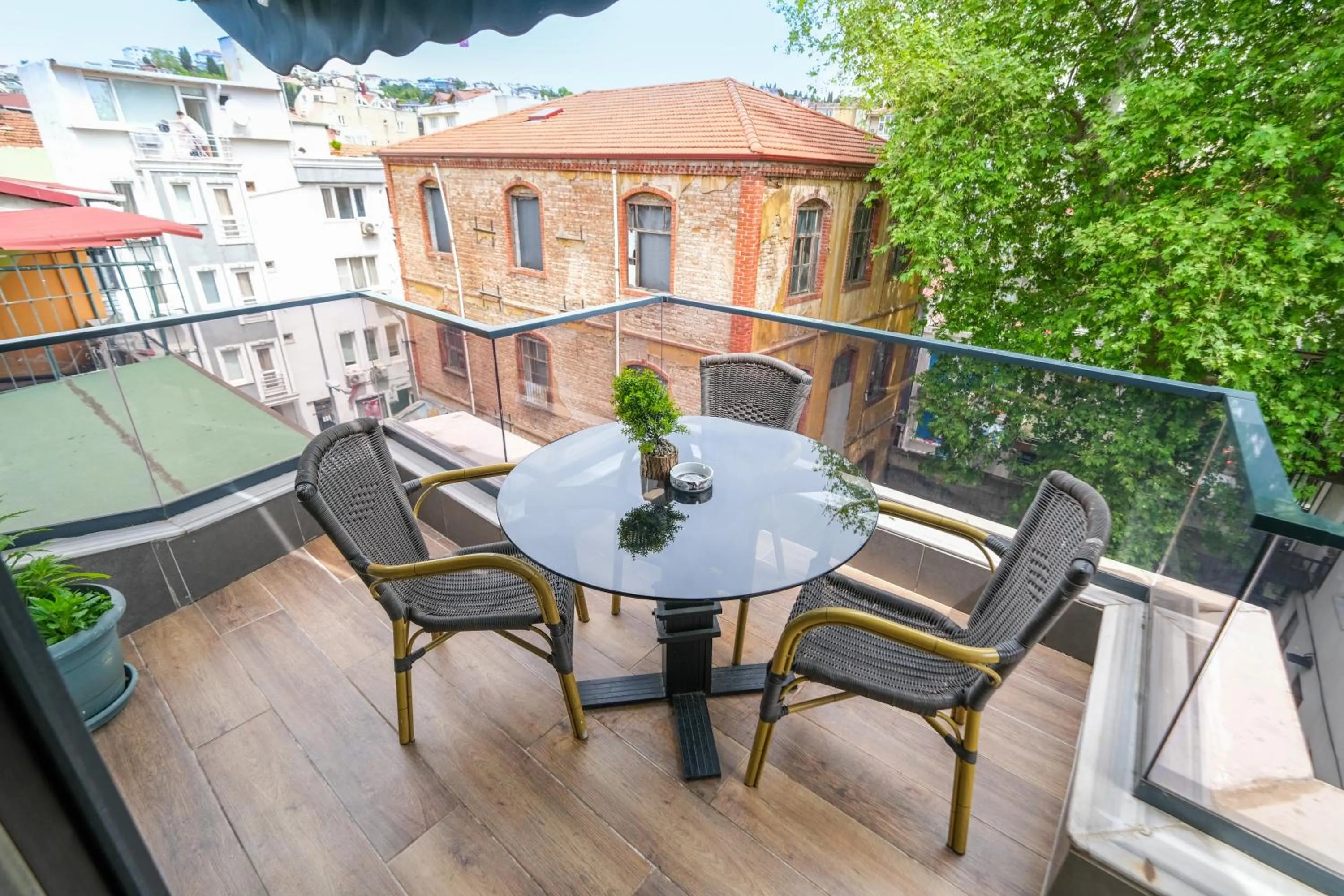 Balcony/Terrace in Loren Hotel&Suites