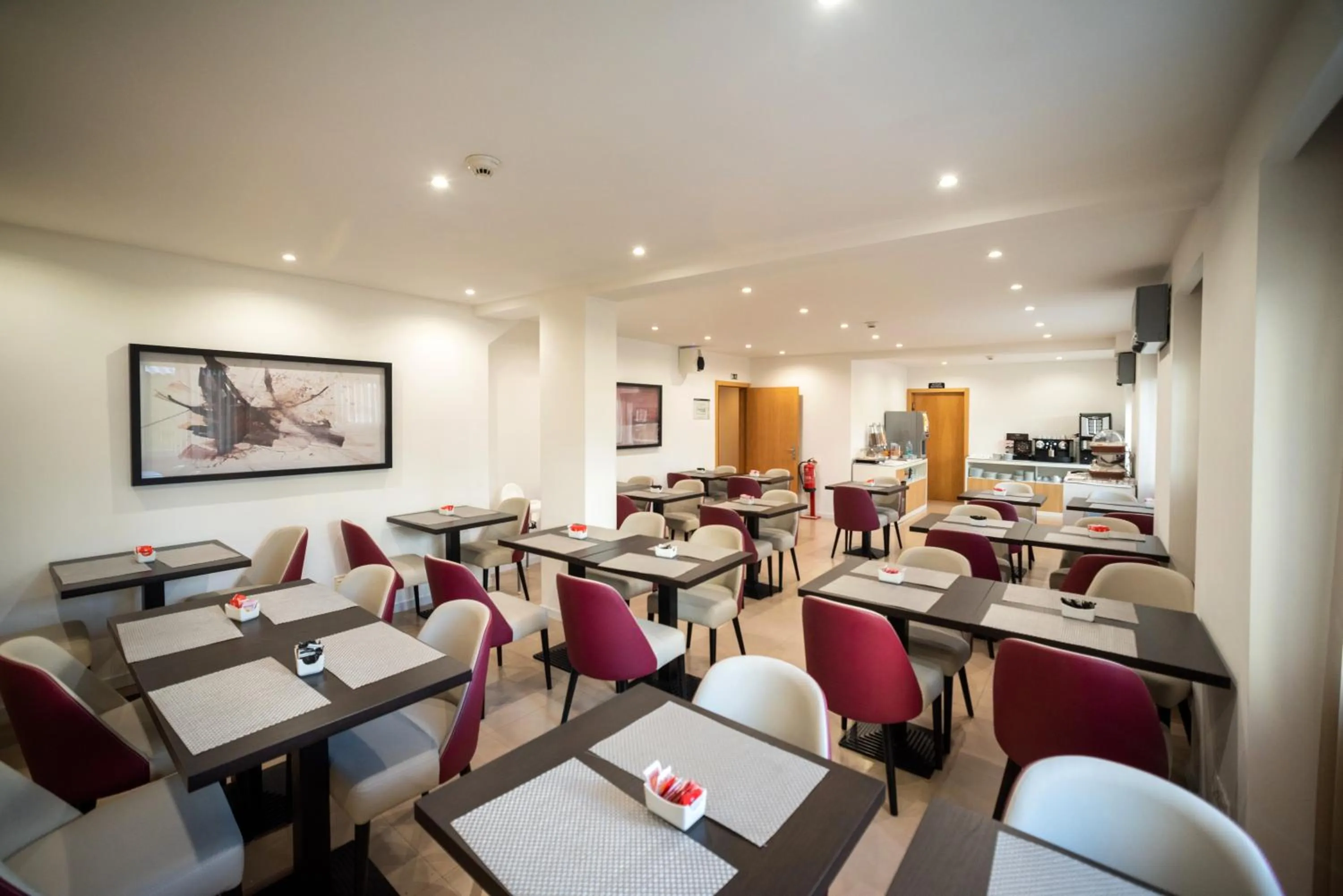 Food and drinks in Hotel Canada