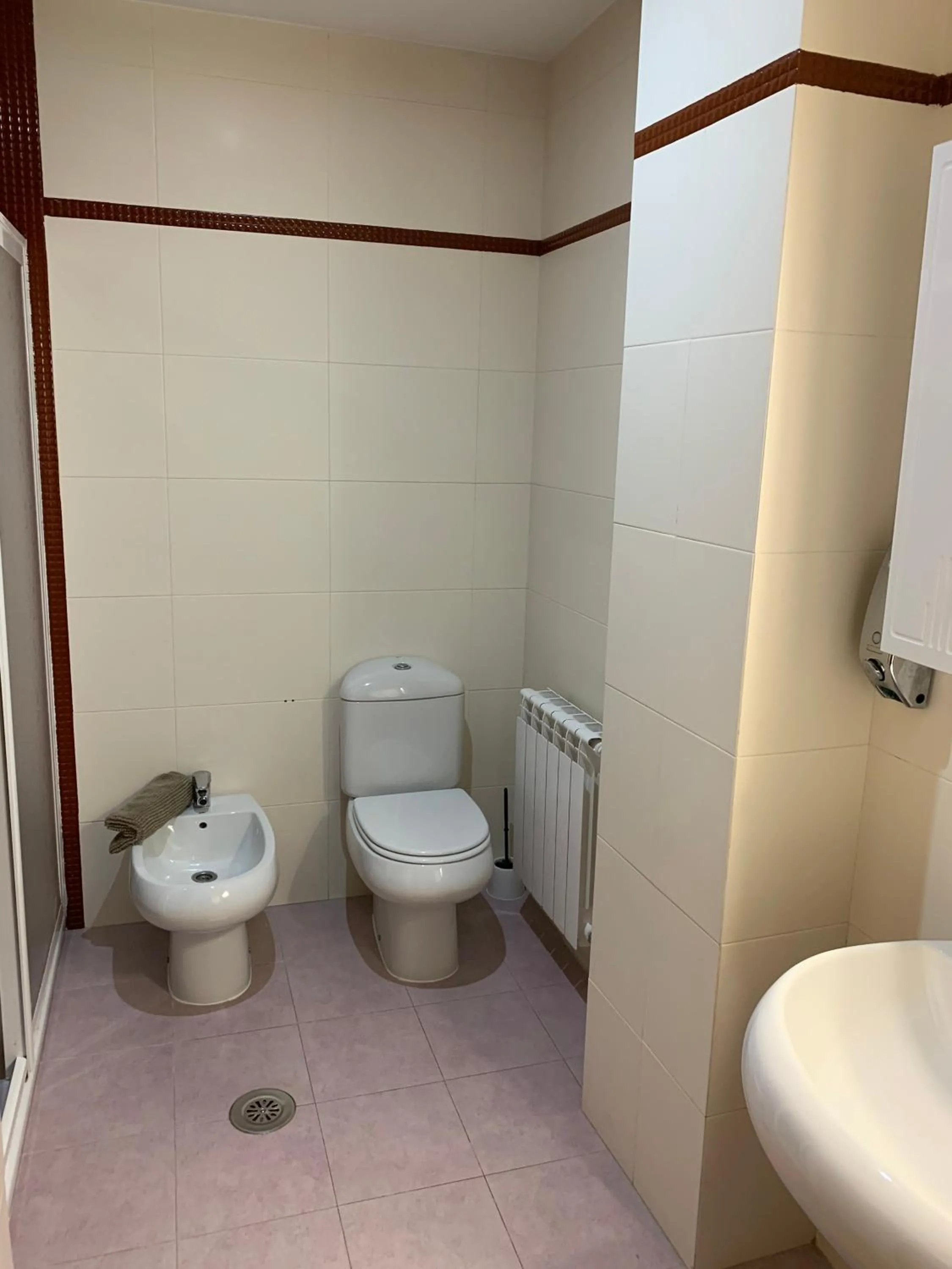 Bathroom in Apartamentos Arosa