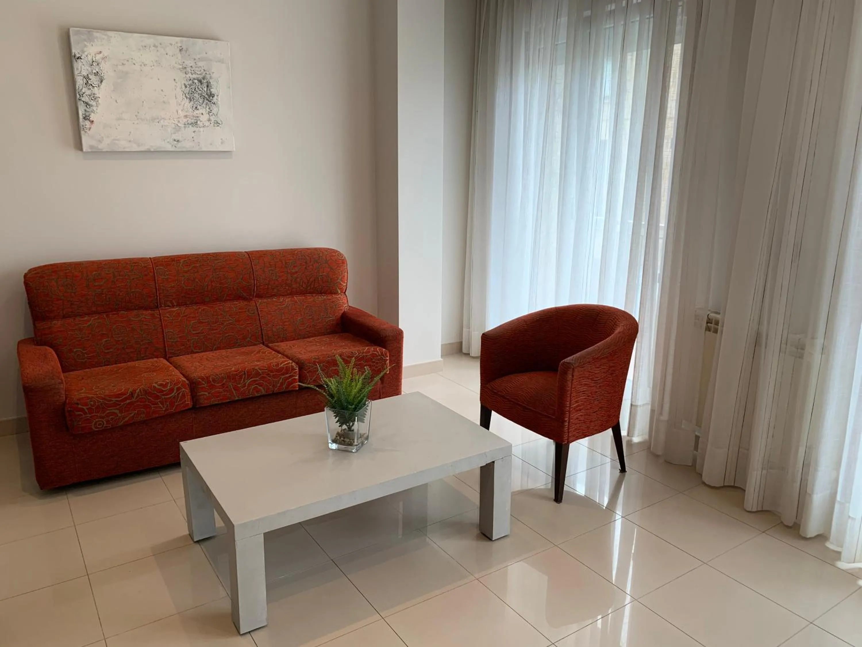 Living room in Apartamentos Arosa