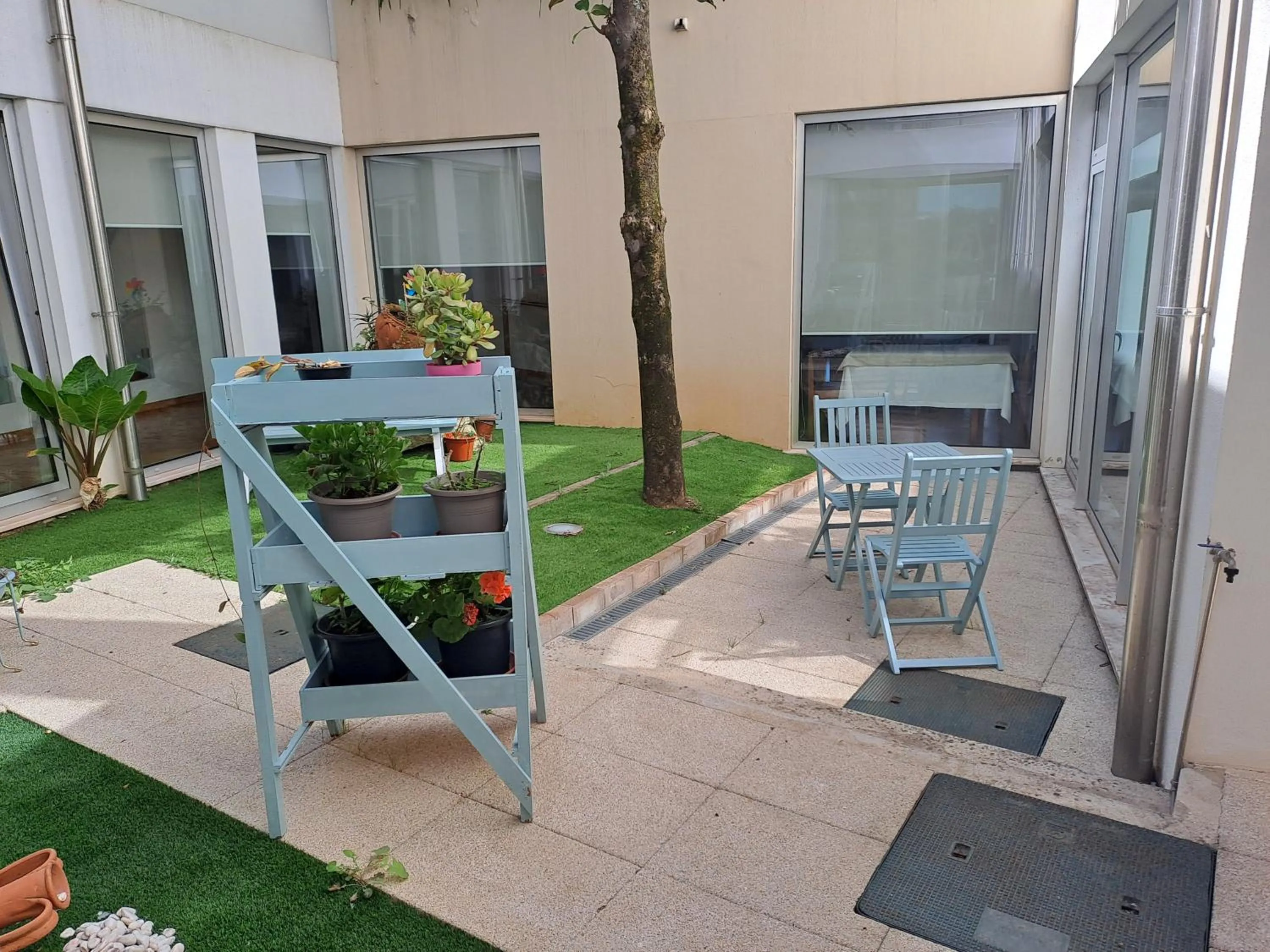 Restaurant/places to eat in Hotel Casa Sao Nuno