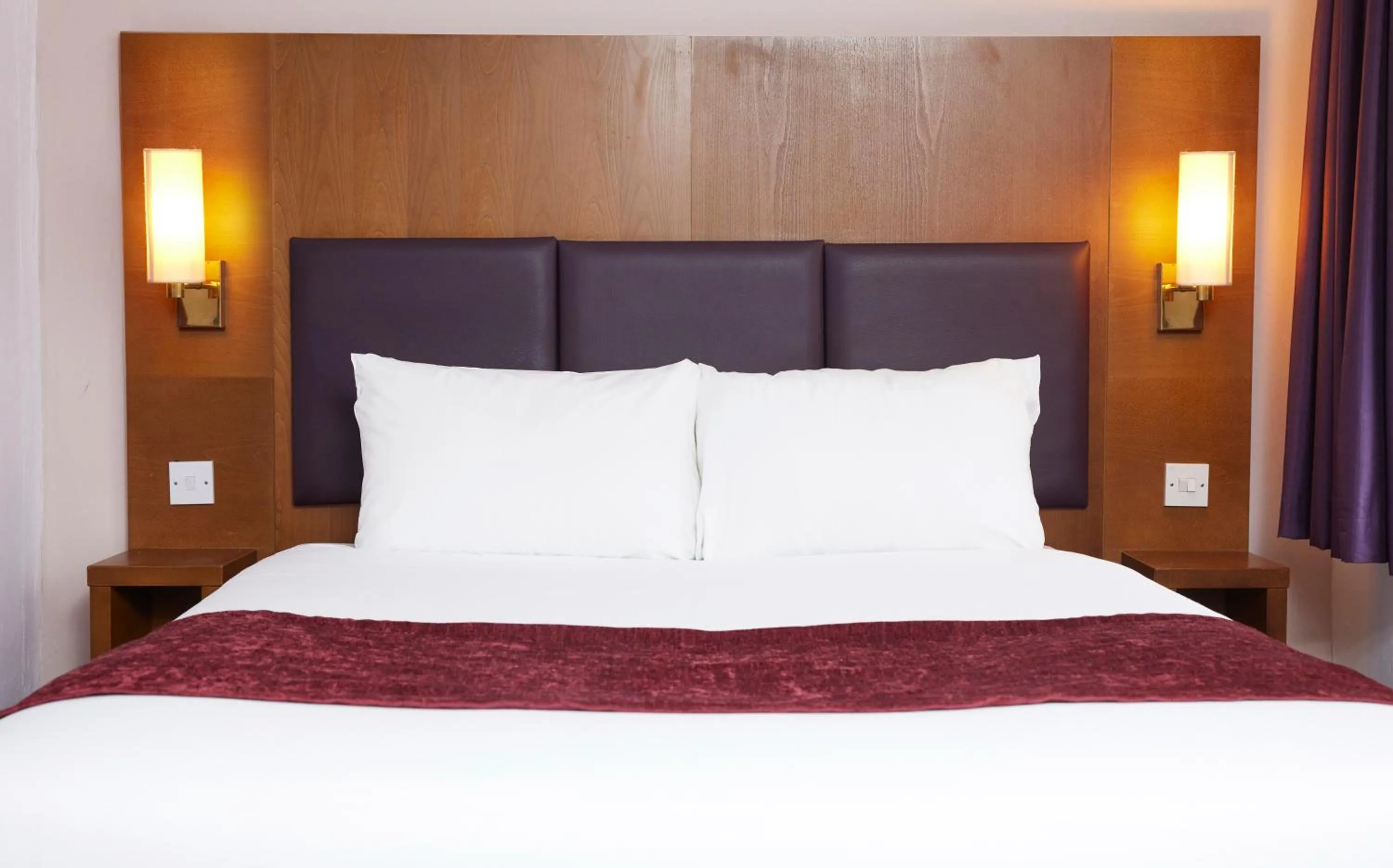 Bed in Crossroads by Chef & Brewer Collection