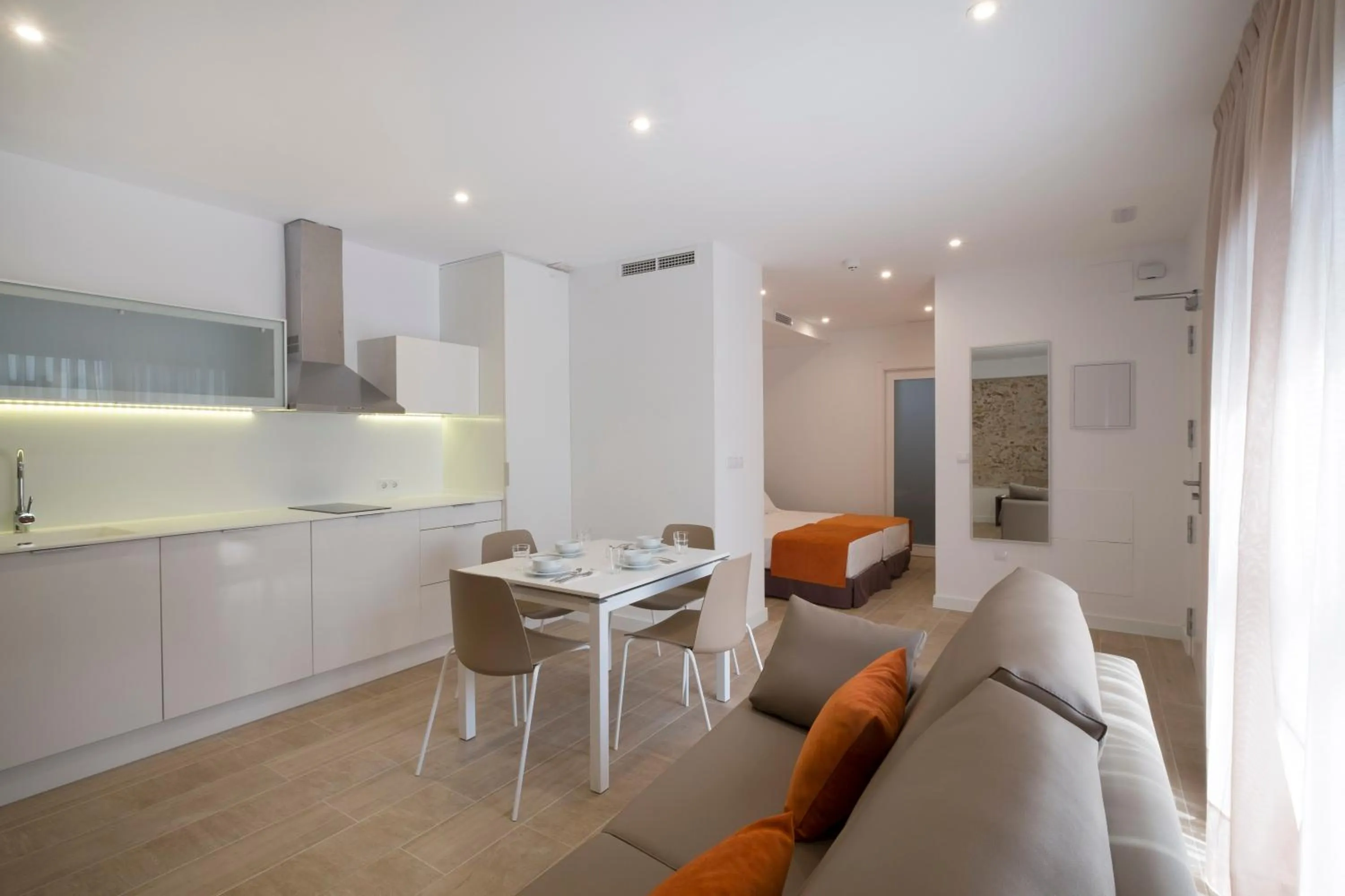 Kitchen or kitchenette in Apartamentos Maier